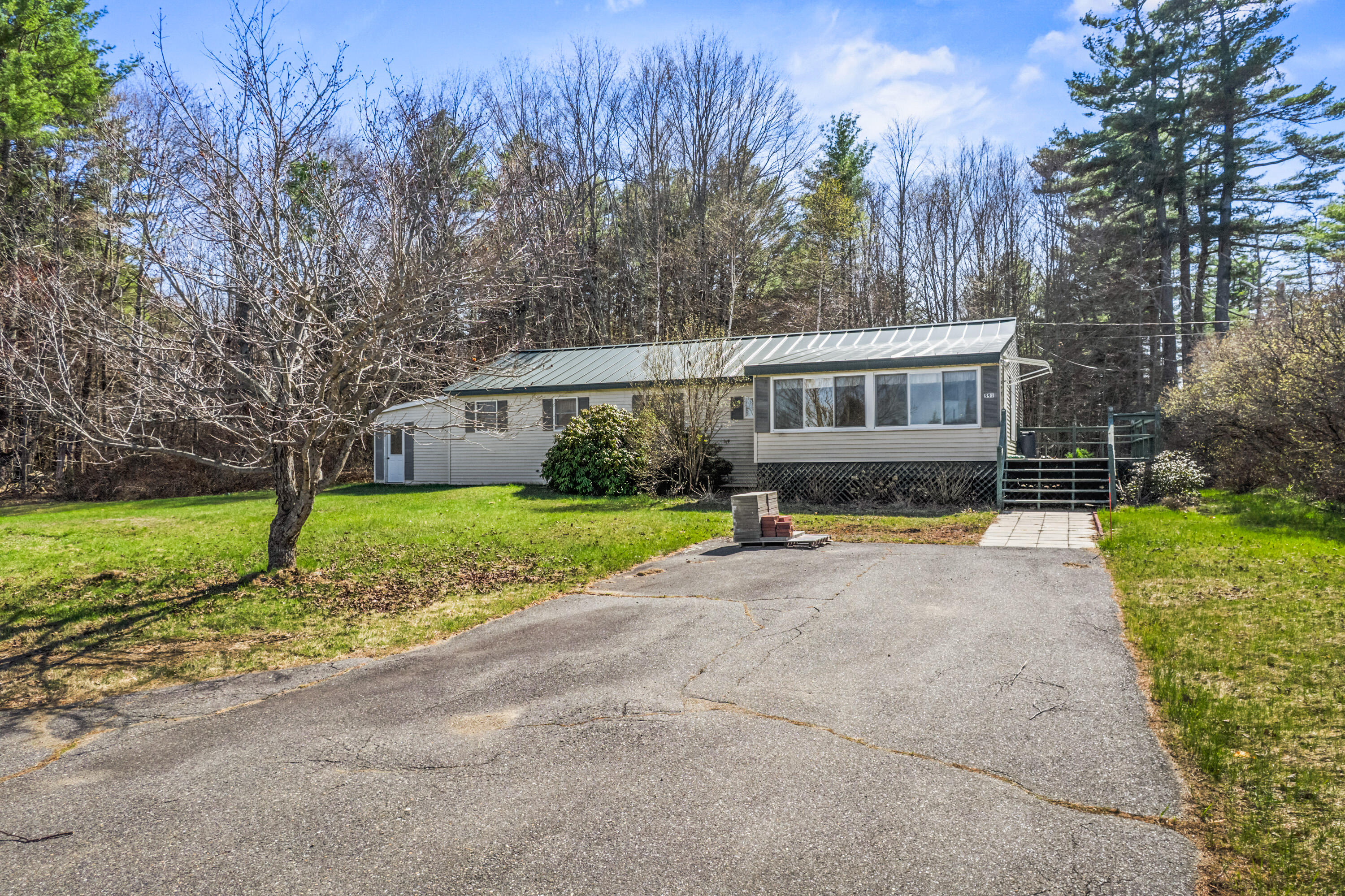 991 Oakland Road
