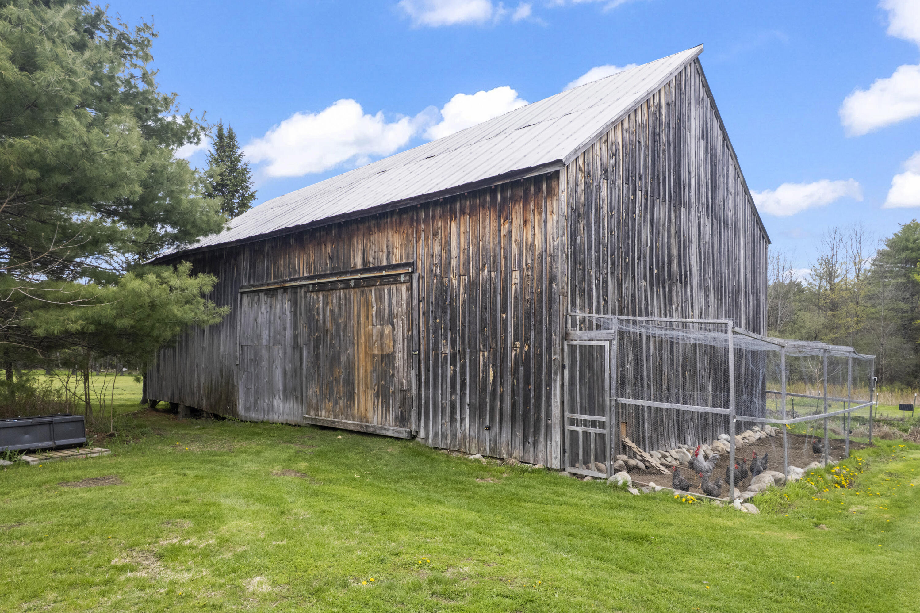 3427 Middle Road