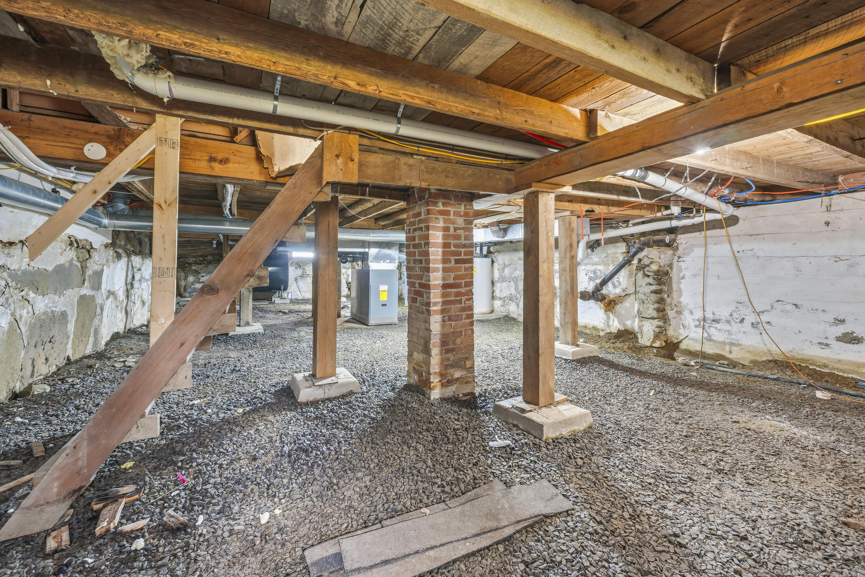 3427 Middle Road