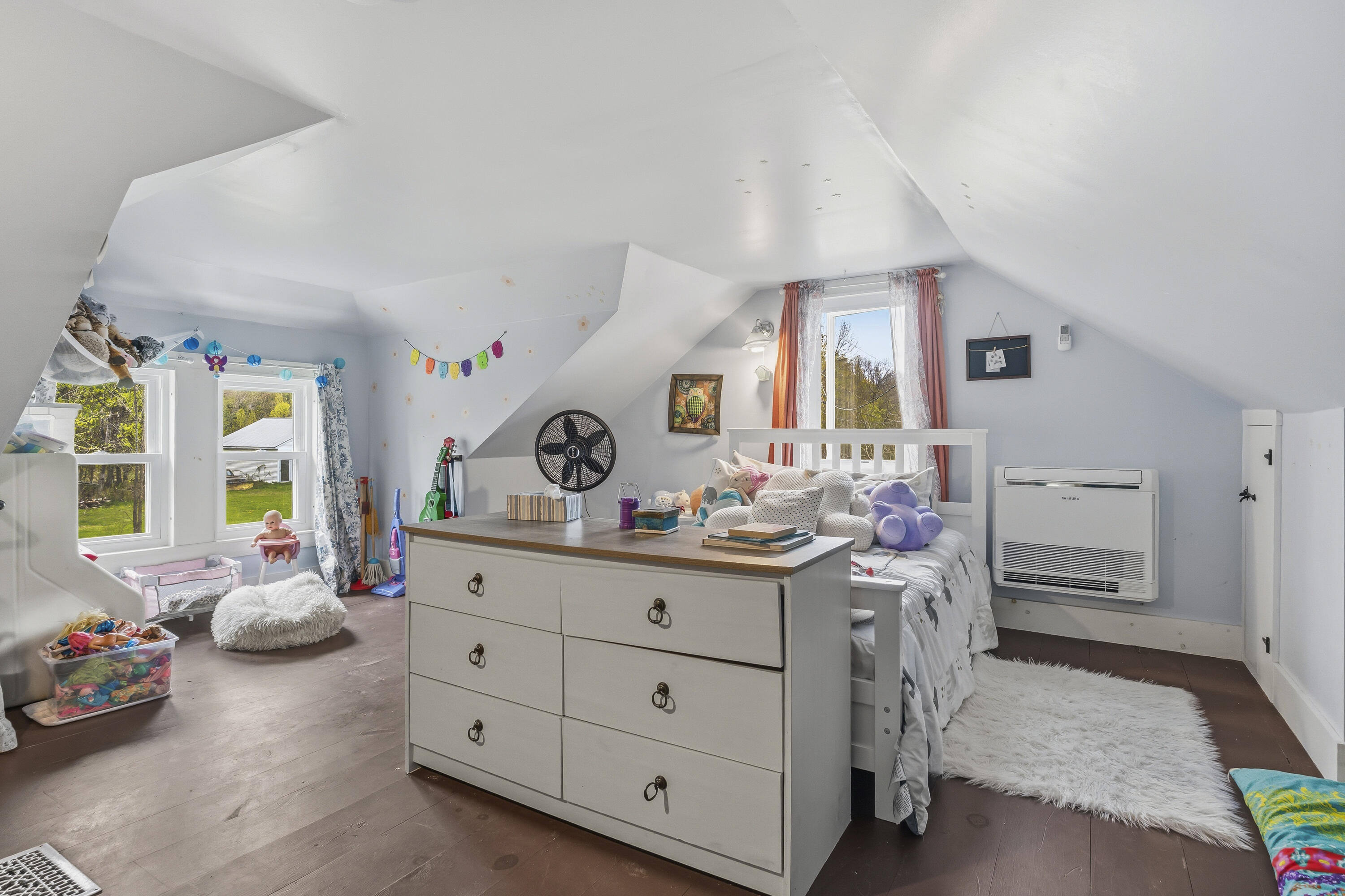 3427 Middle Road