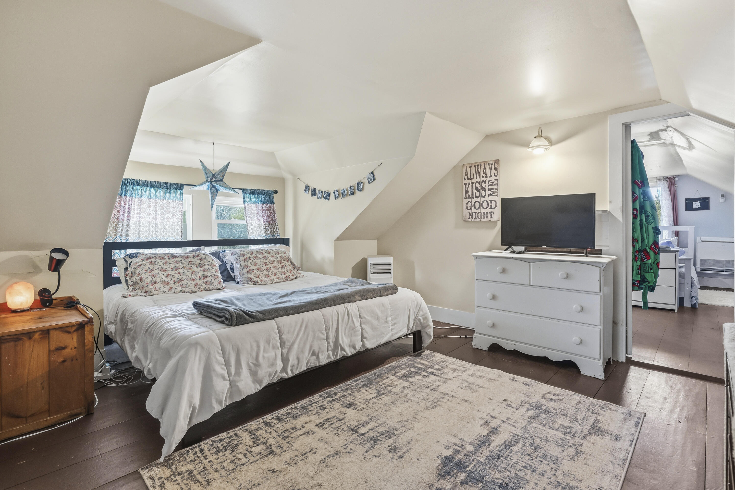 3427 Middle Road