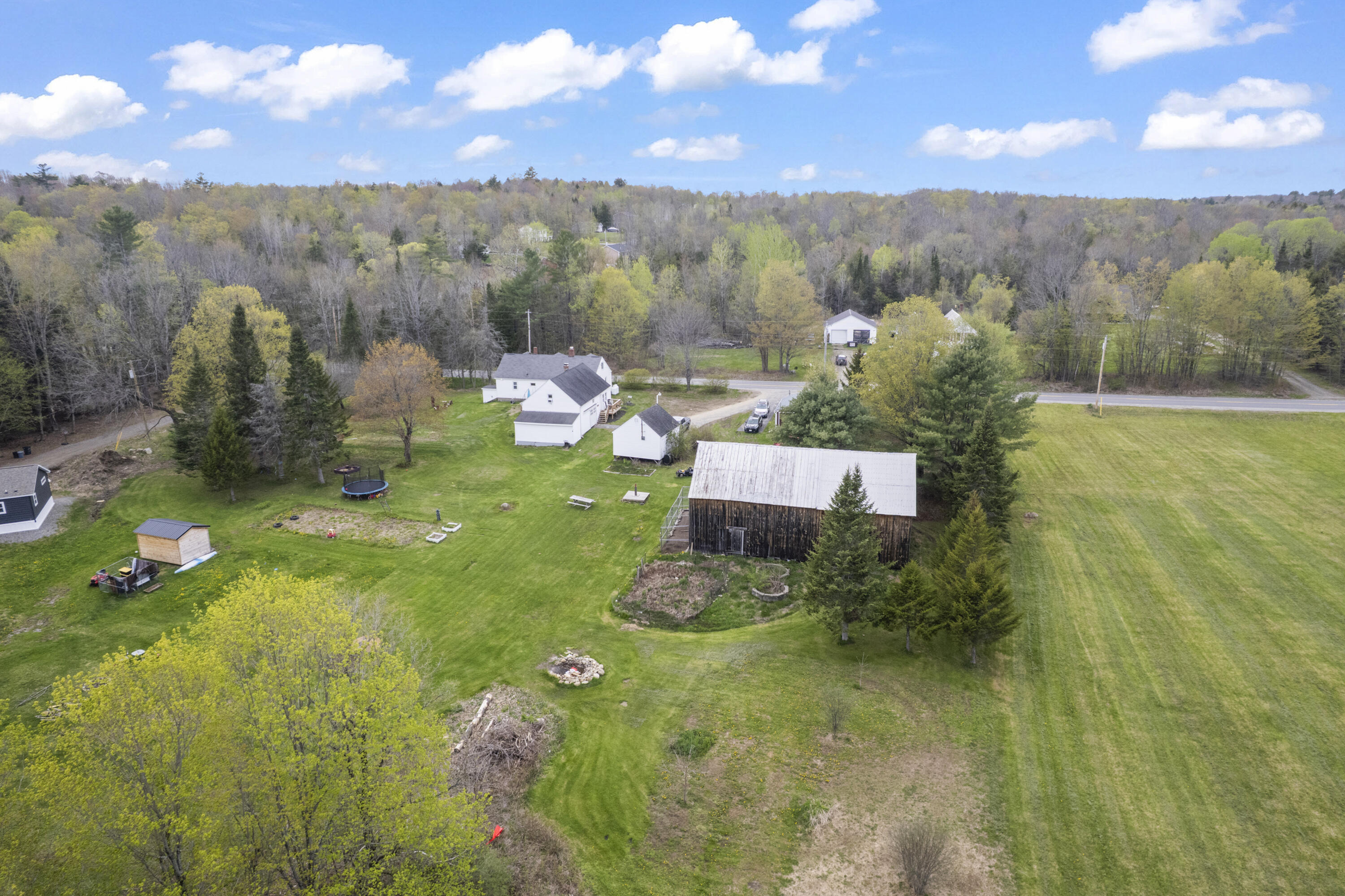 3427 Middle Road