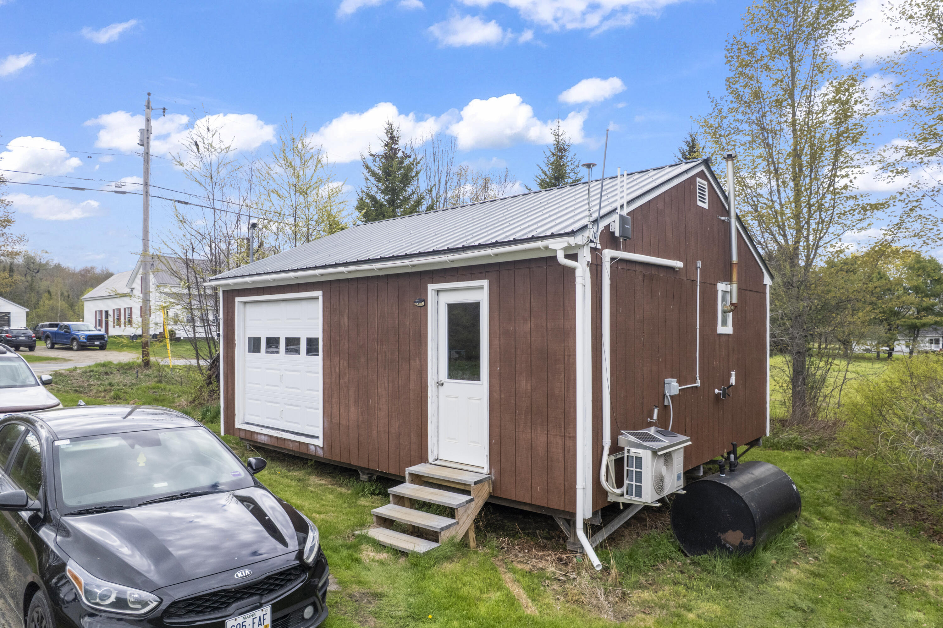 3427 Middle Road