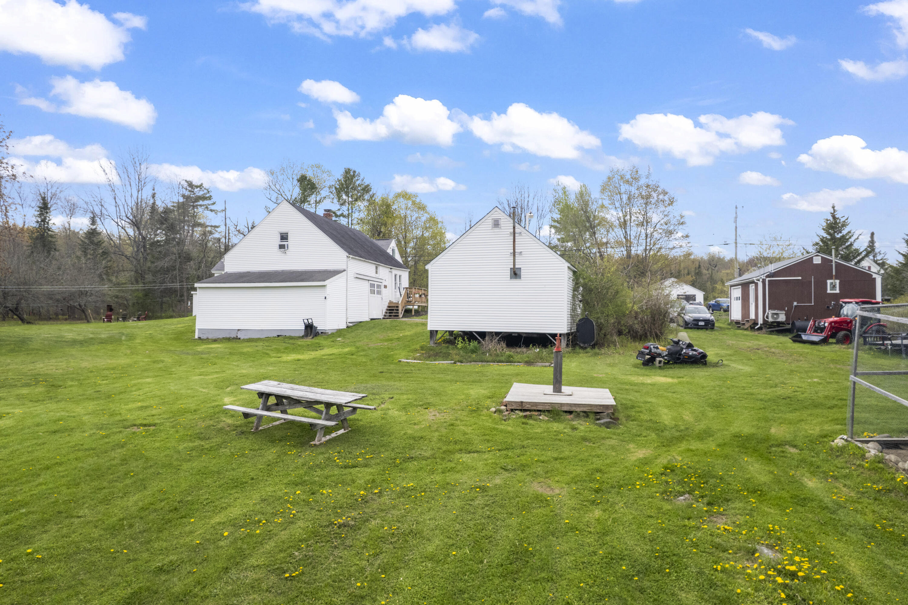 3427 Middle Road