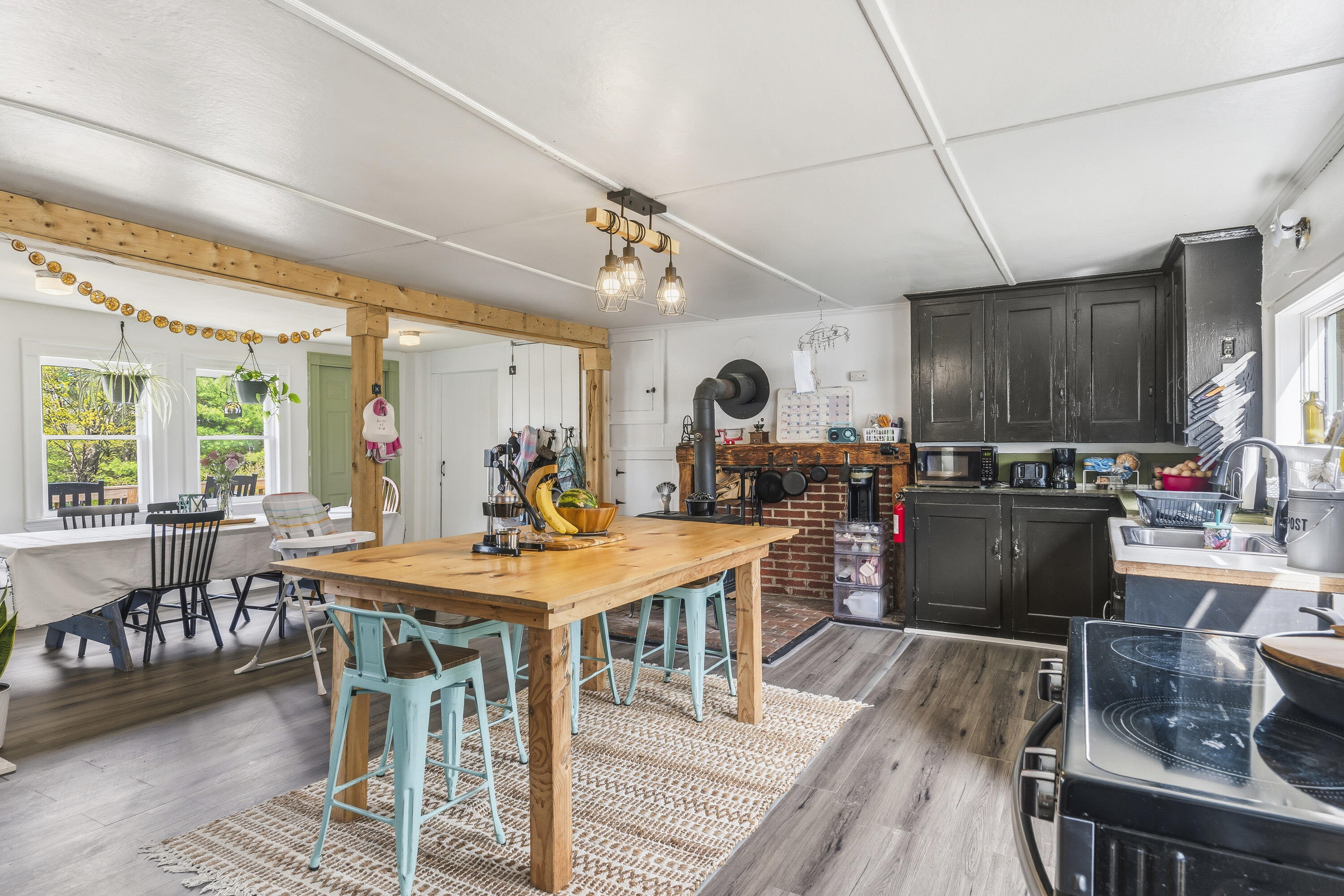 3427 Middle Road