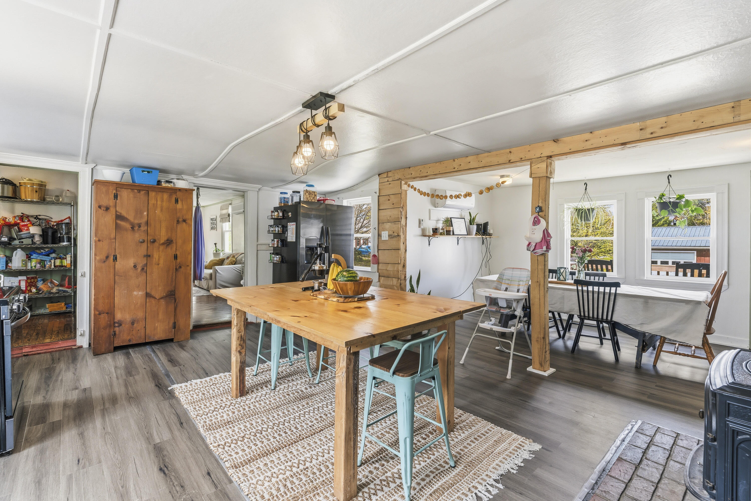 3427 Middle Road