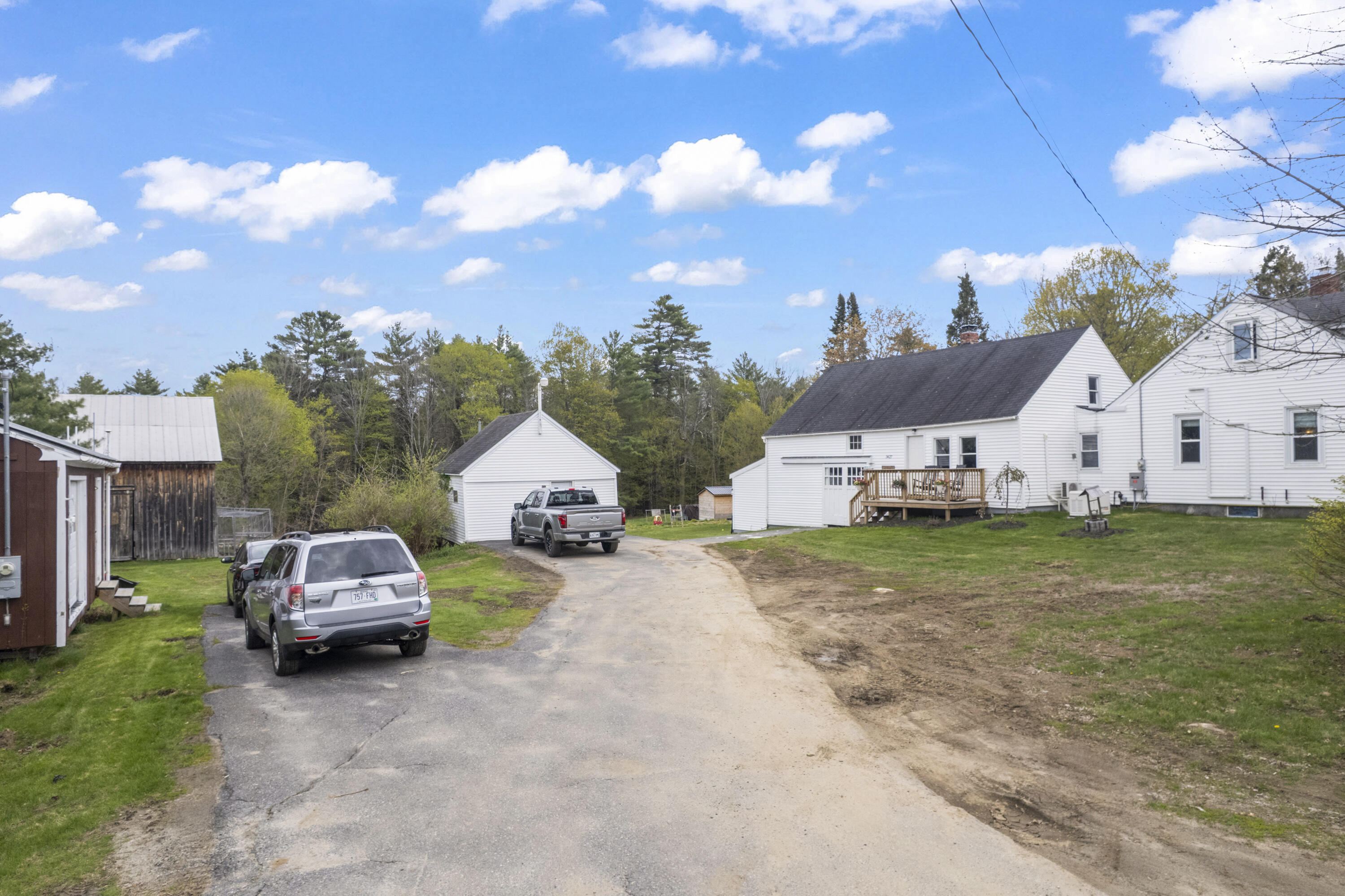 3427 Middle Road