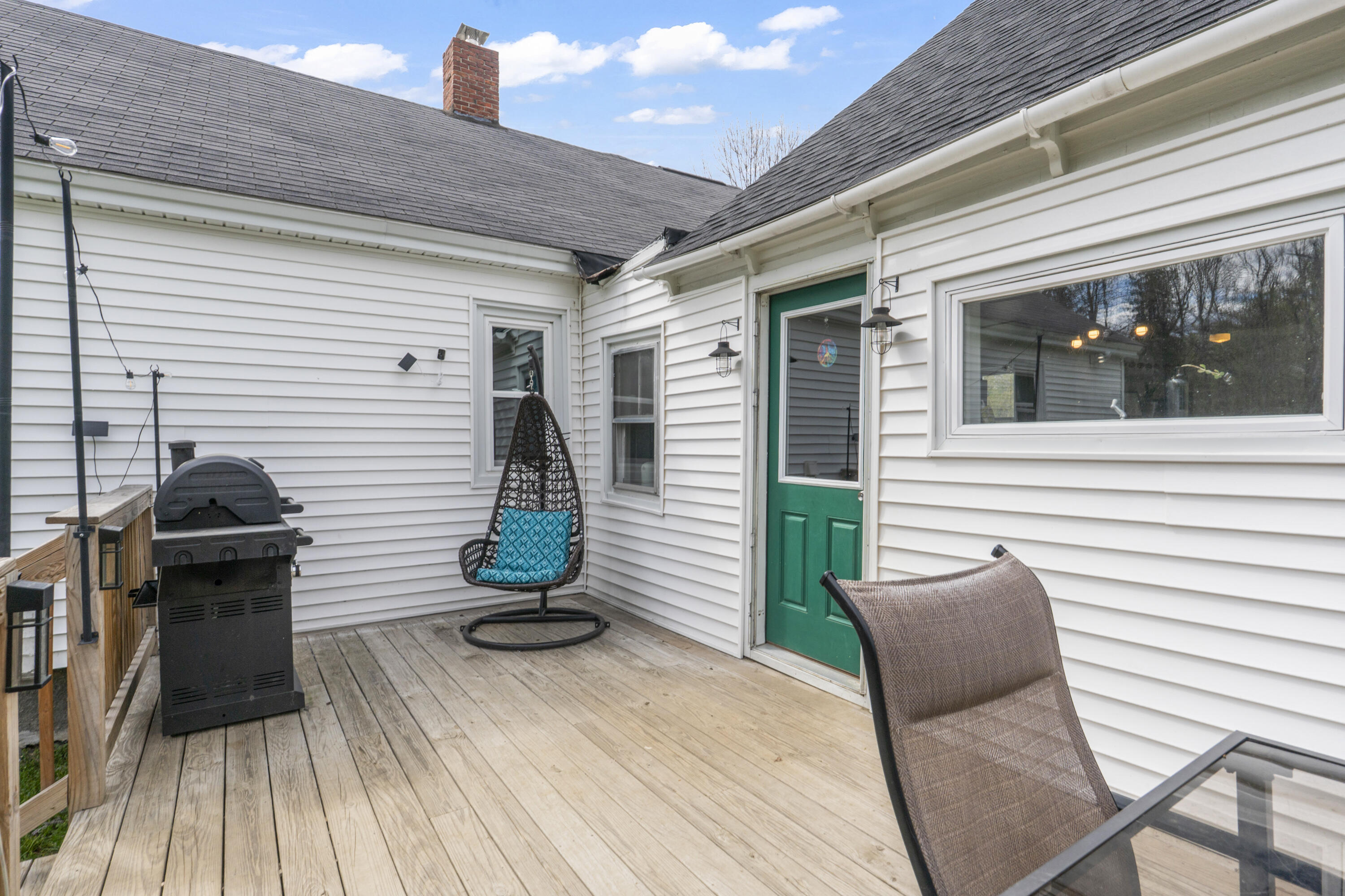 3427 Middle Road