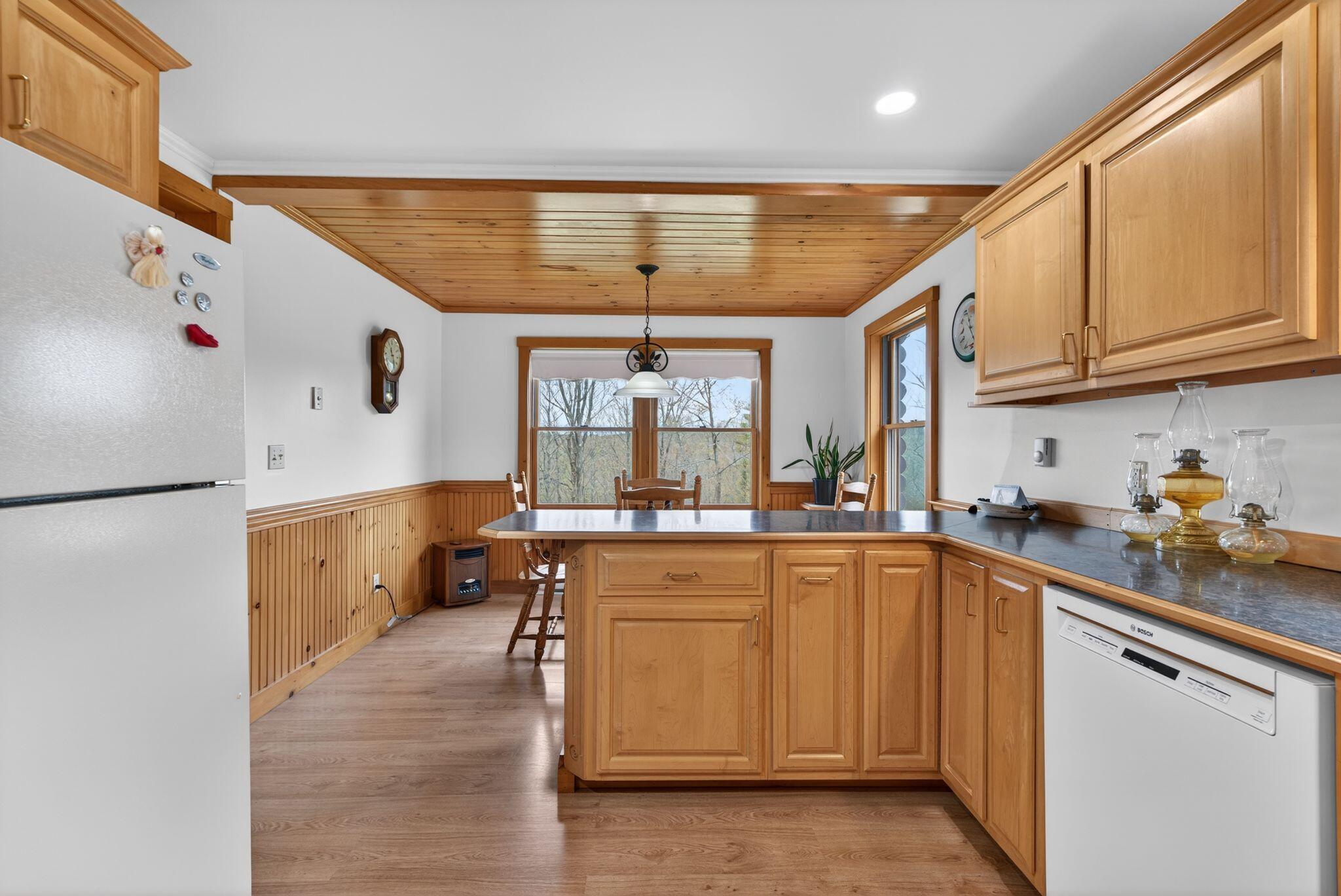276 Middle Road