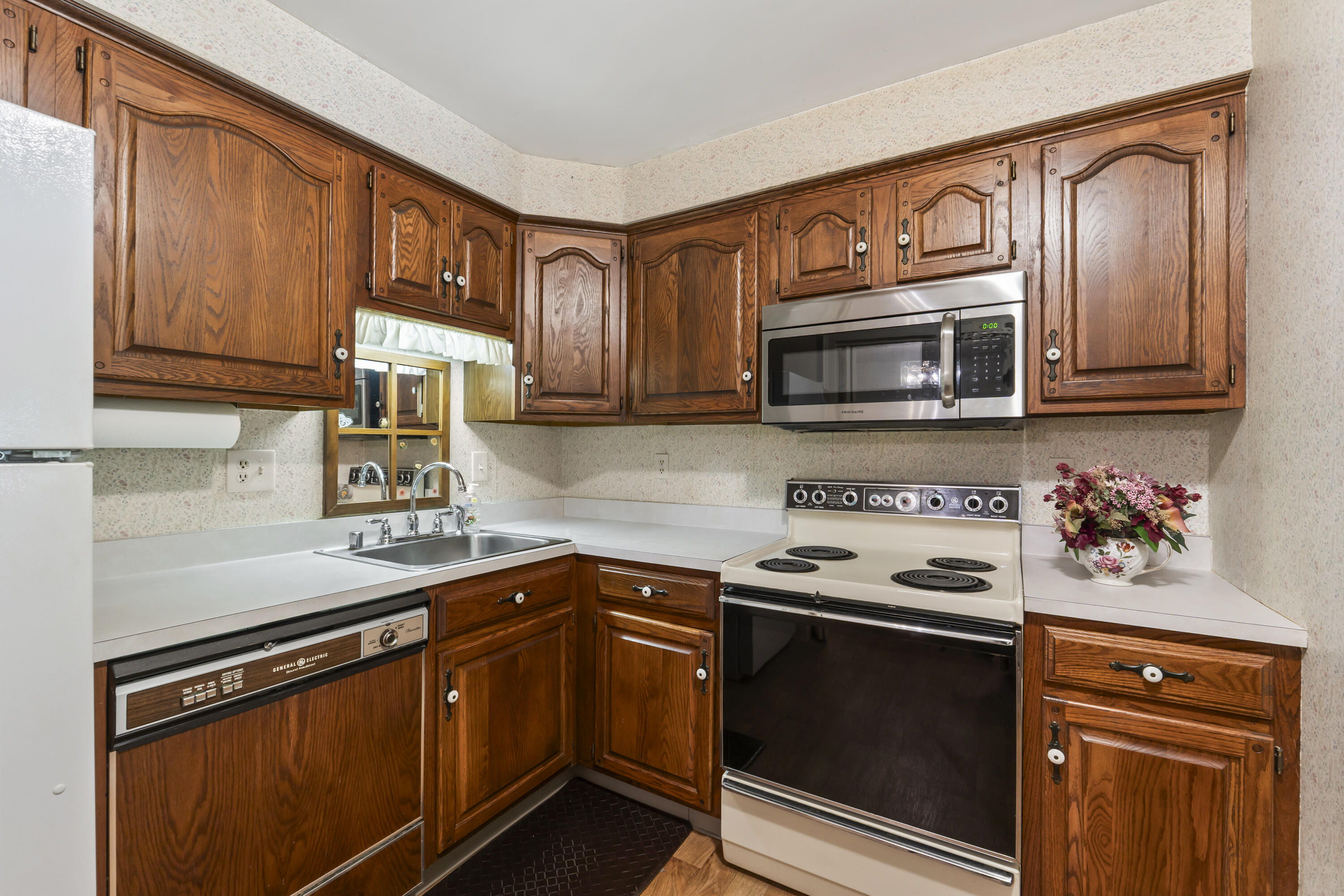 24 Parkwood Drive 103