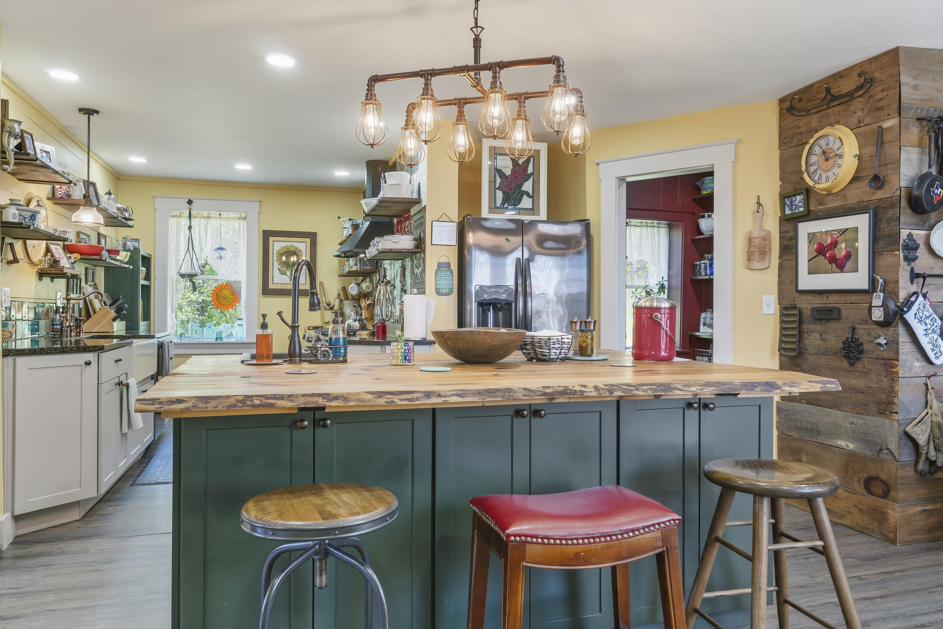 112 Lunts Hill Road
