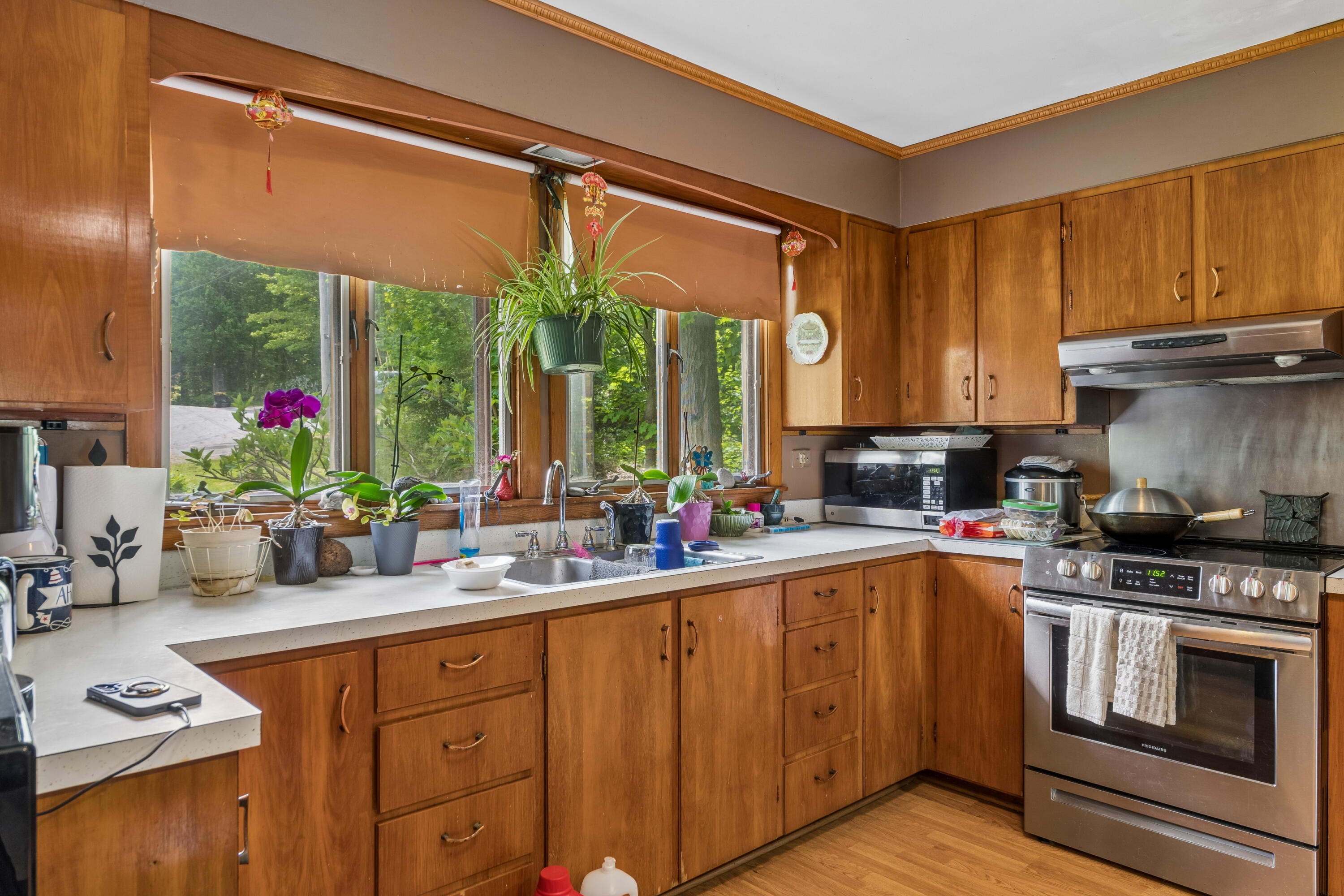 10 Ridgewood Drive
