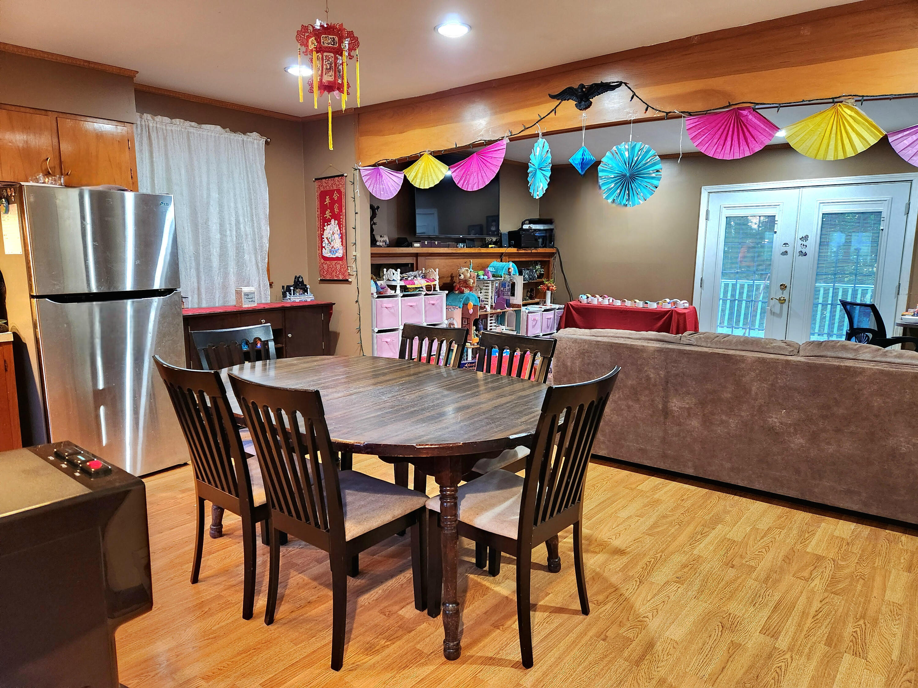 10 Ridgewood Drive