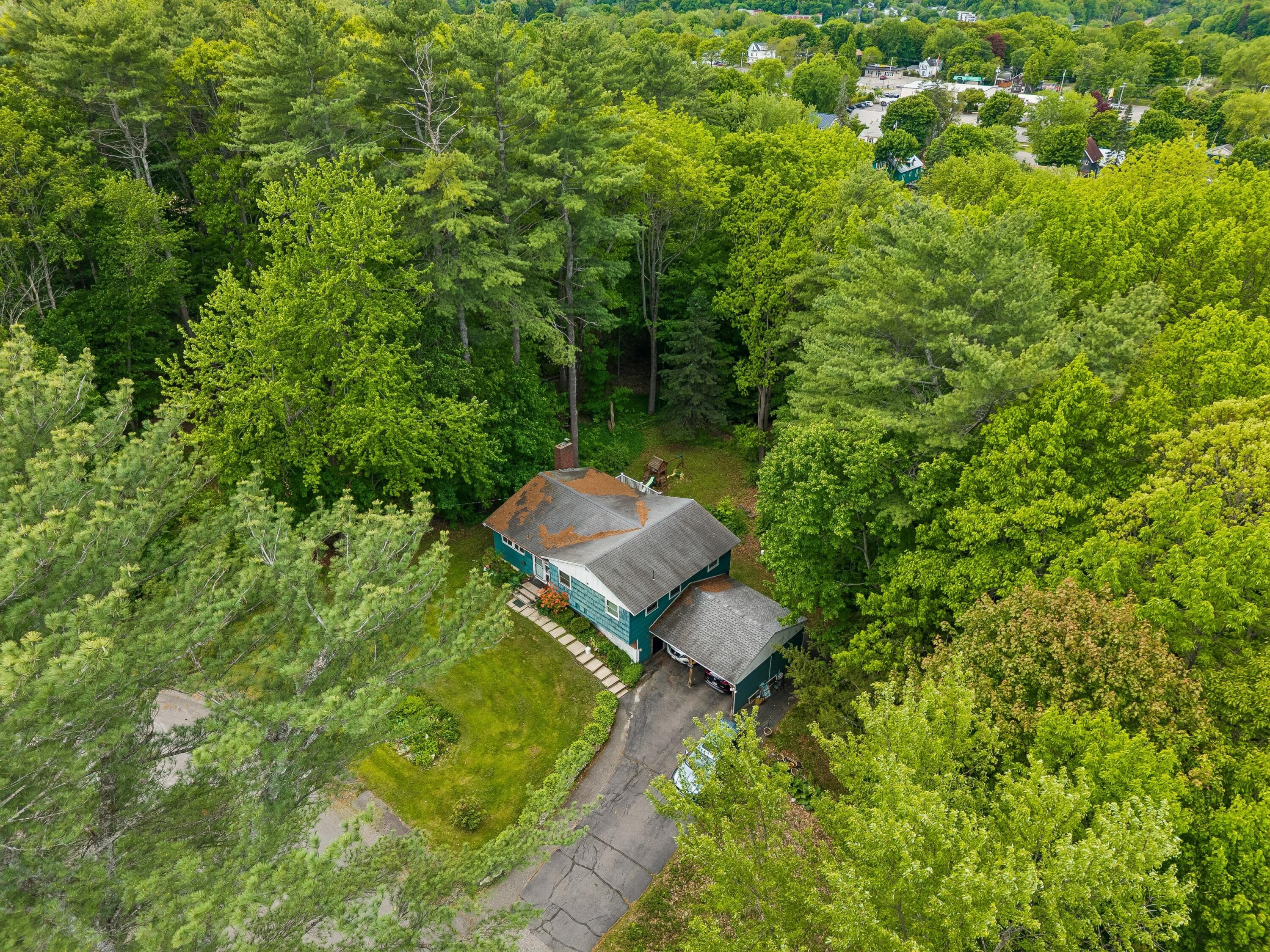 10 Ridgewood Drive