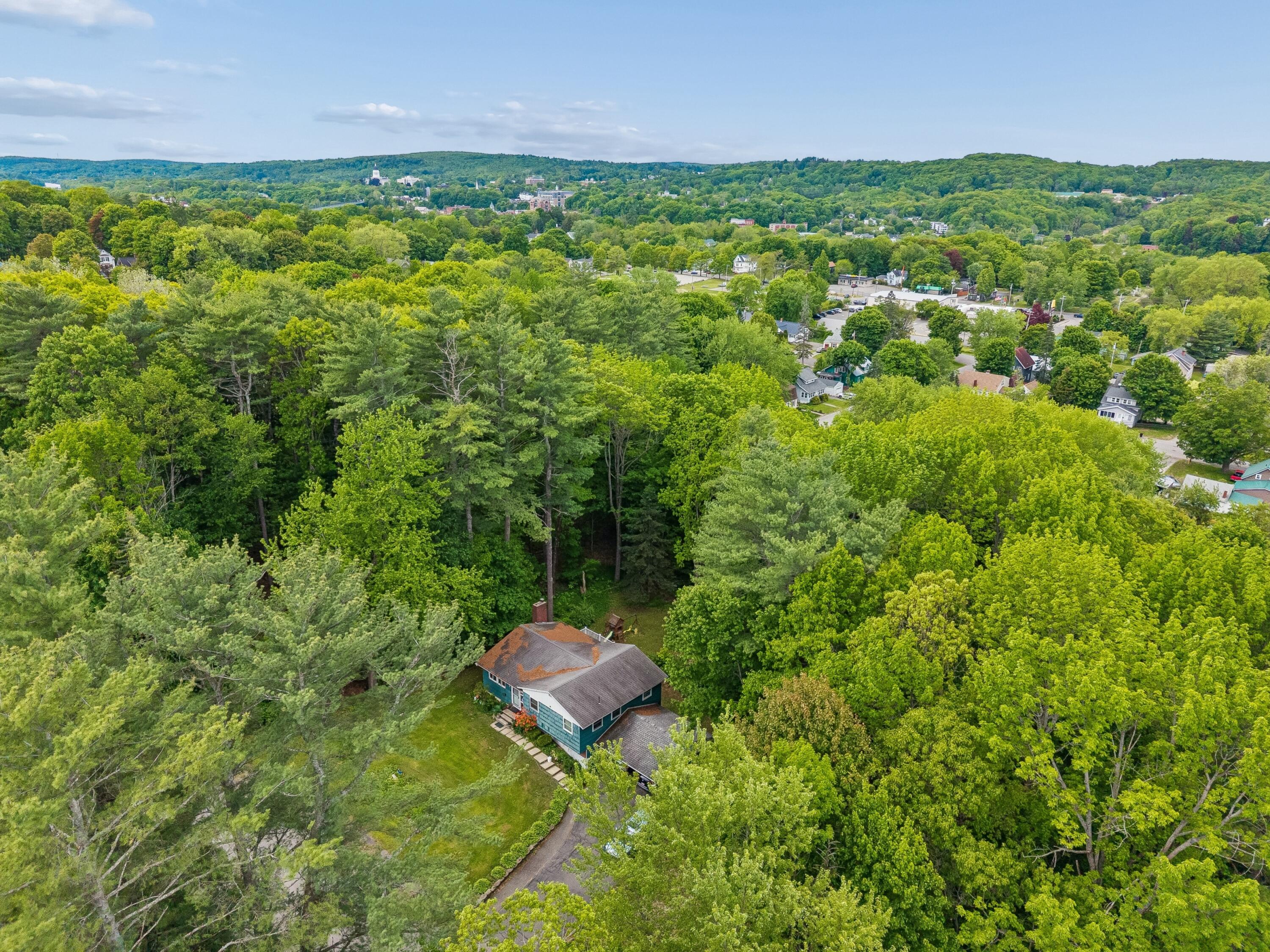10 Ridgewood Drive