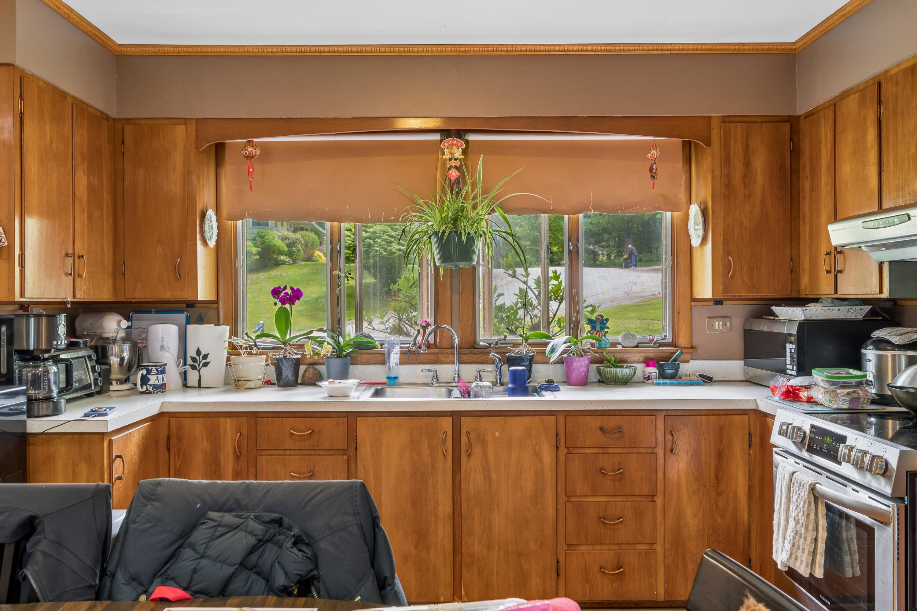 10 Ridgewood Drive