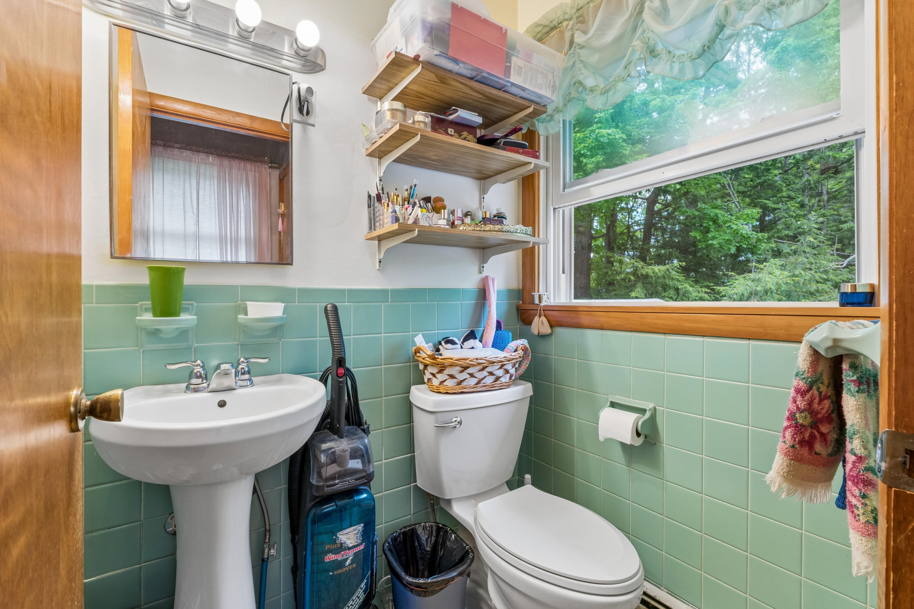 10 Ridgewood Drive