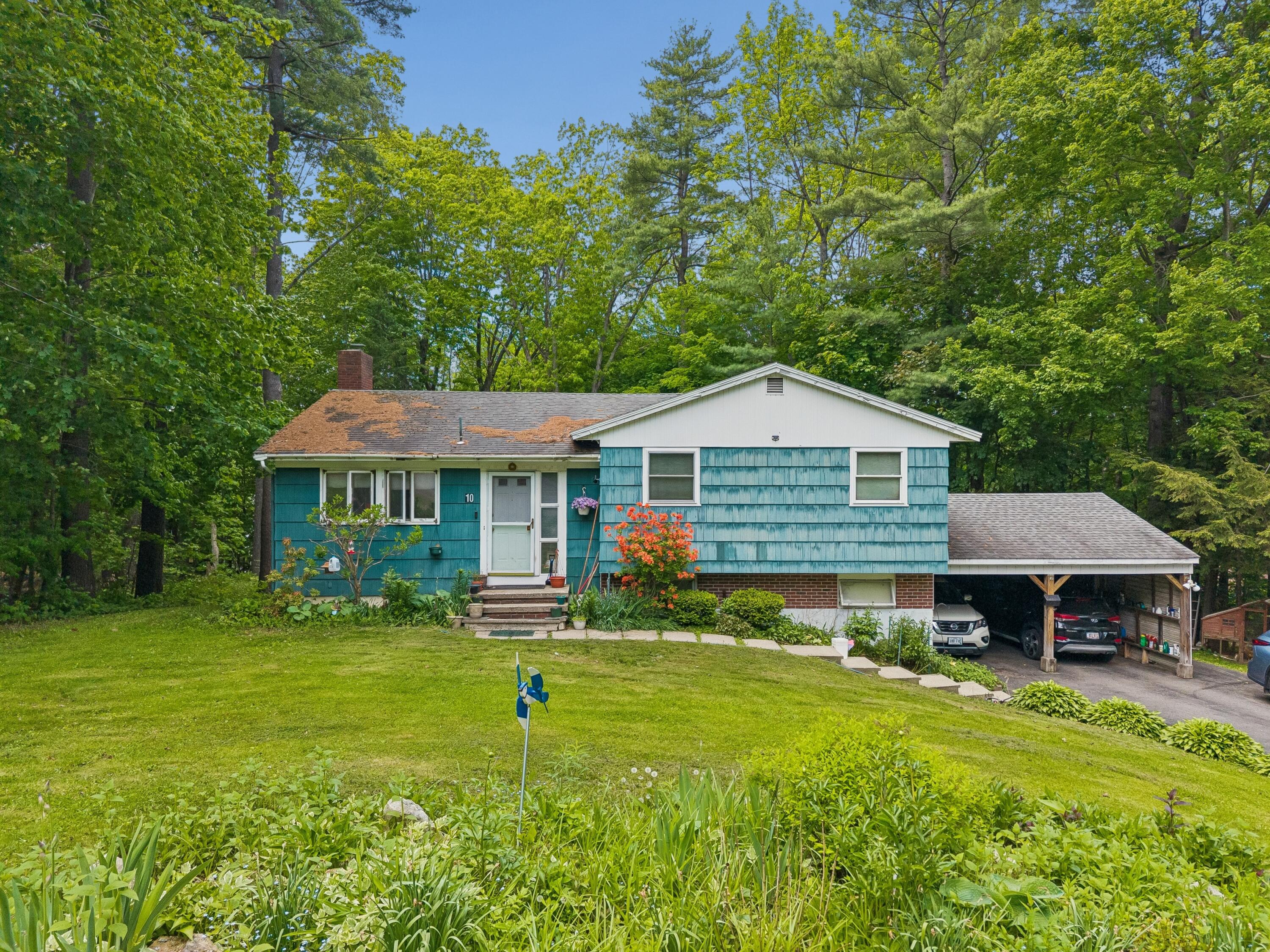 10 Ridgewood Drive