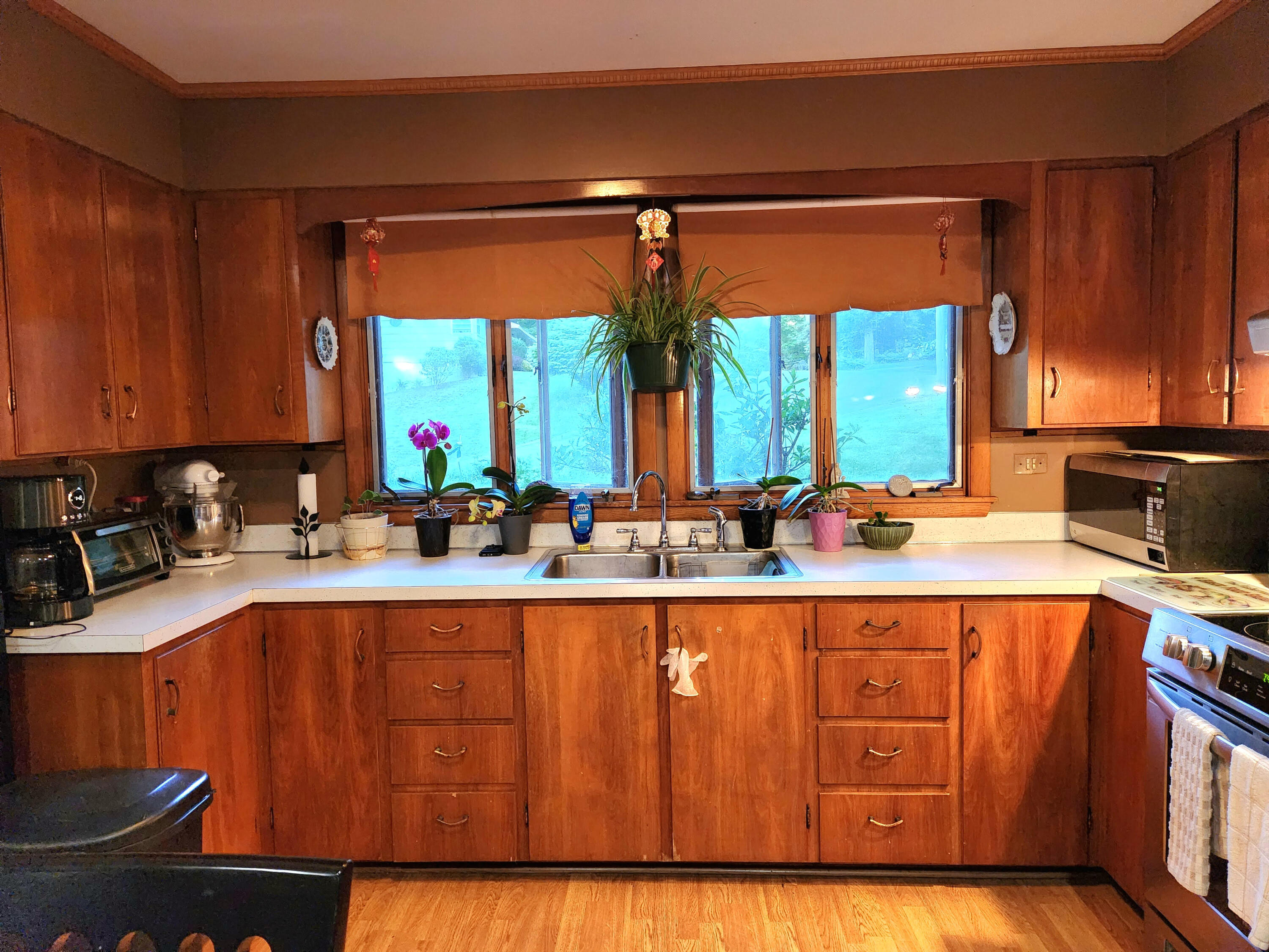 10 Ridgewood Drive