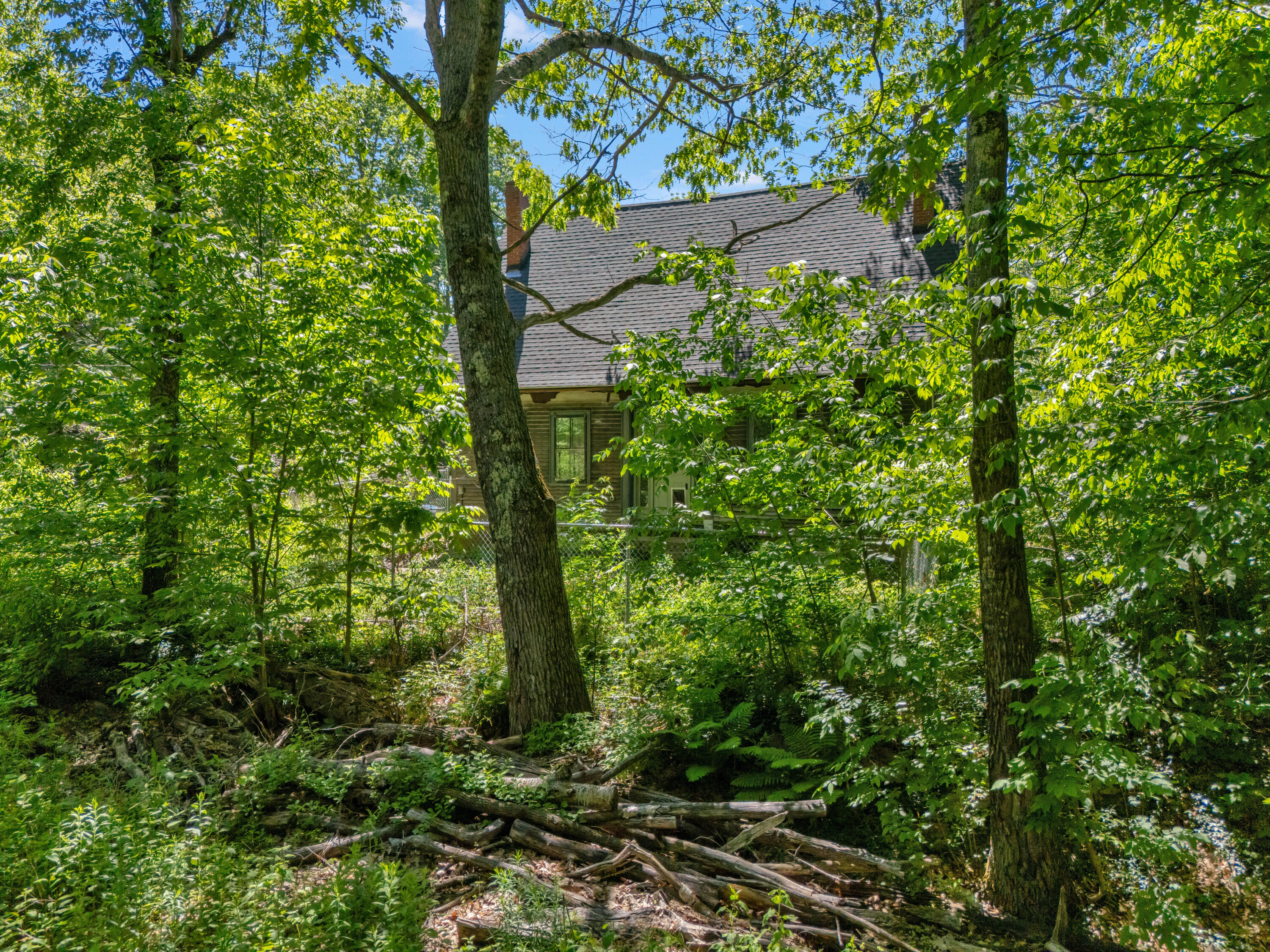 150 Knox Hill
