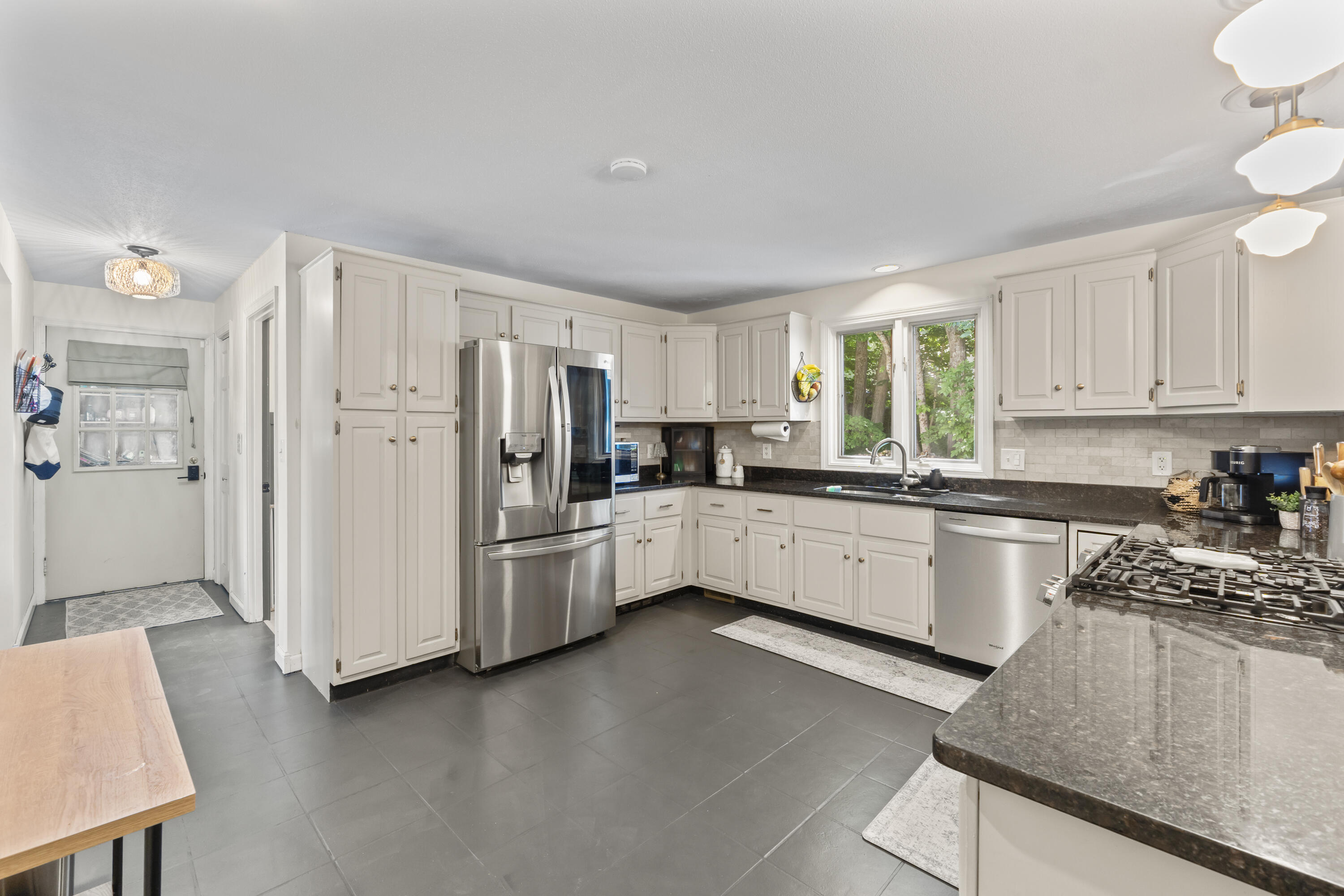48 Alexandra Drive