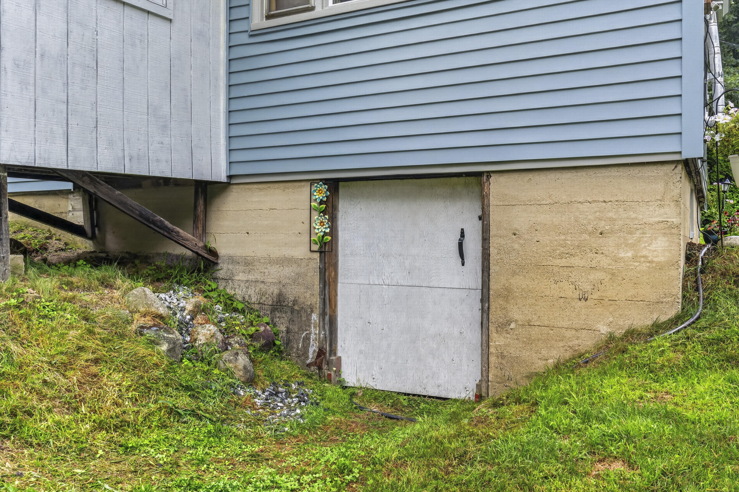 330 Lane Road