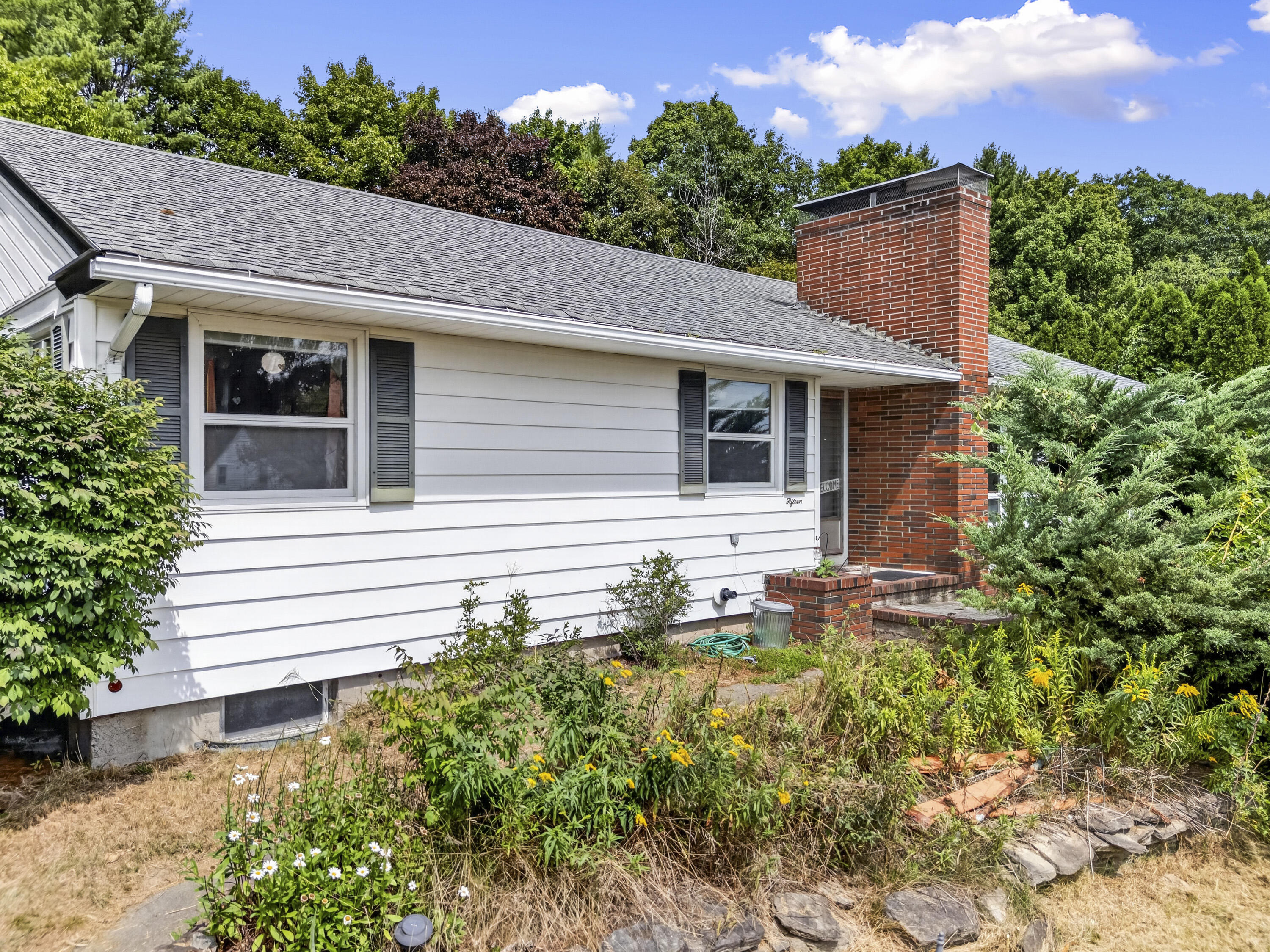 15 Mayflower Road
