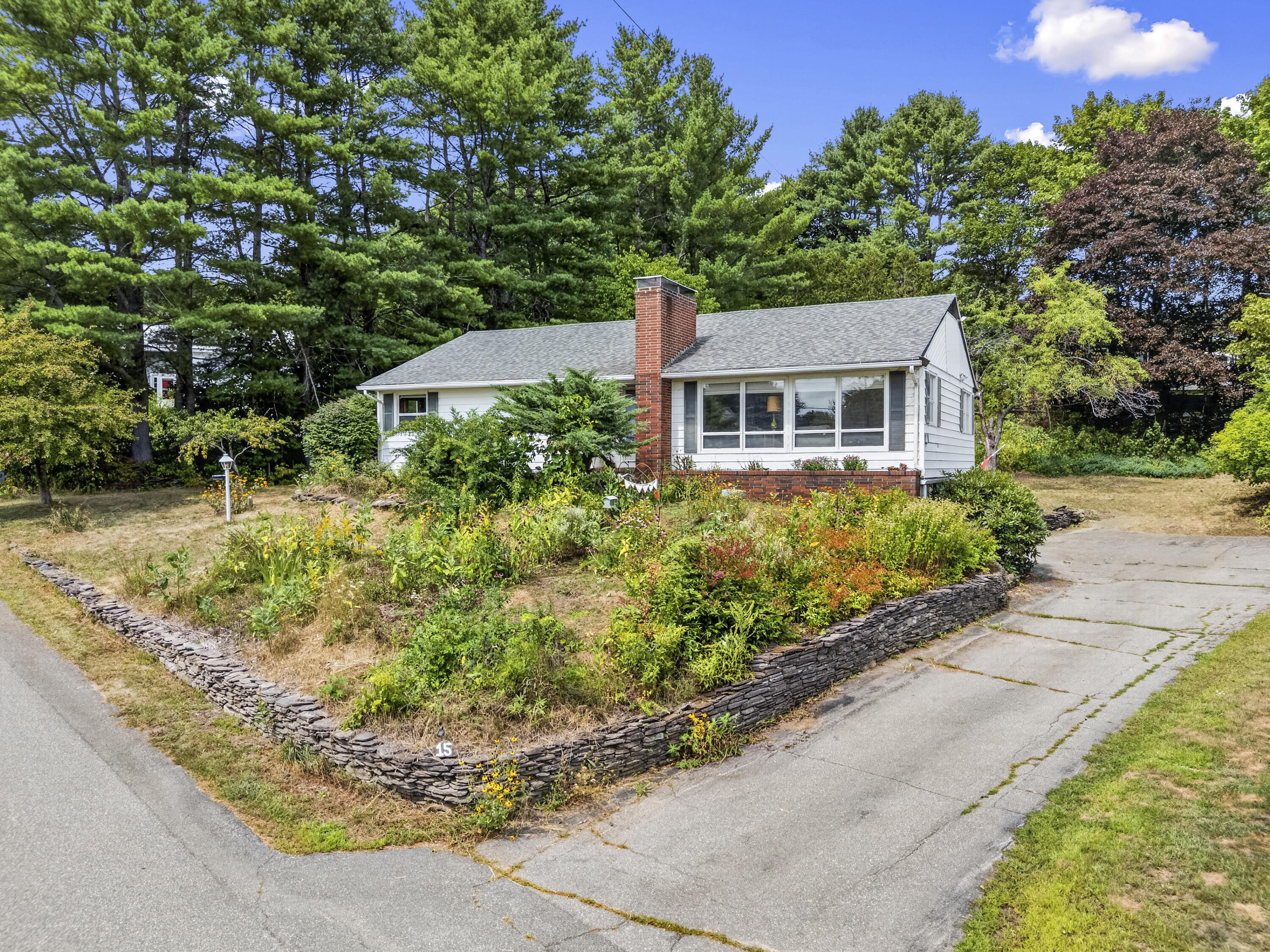 15 Mayflower Road
