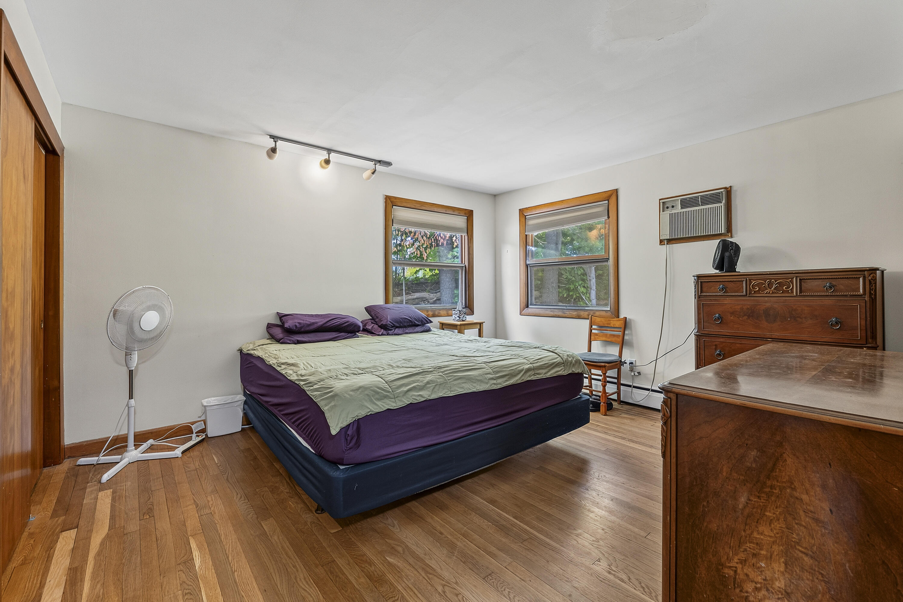 15 Mayflower Road