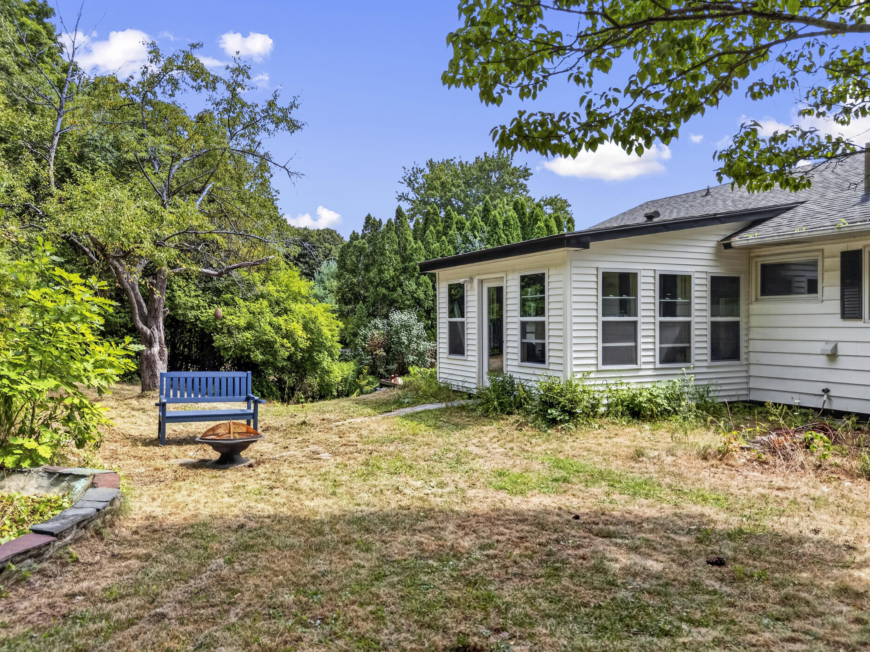 15 Mayflower Road