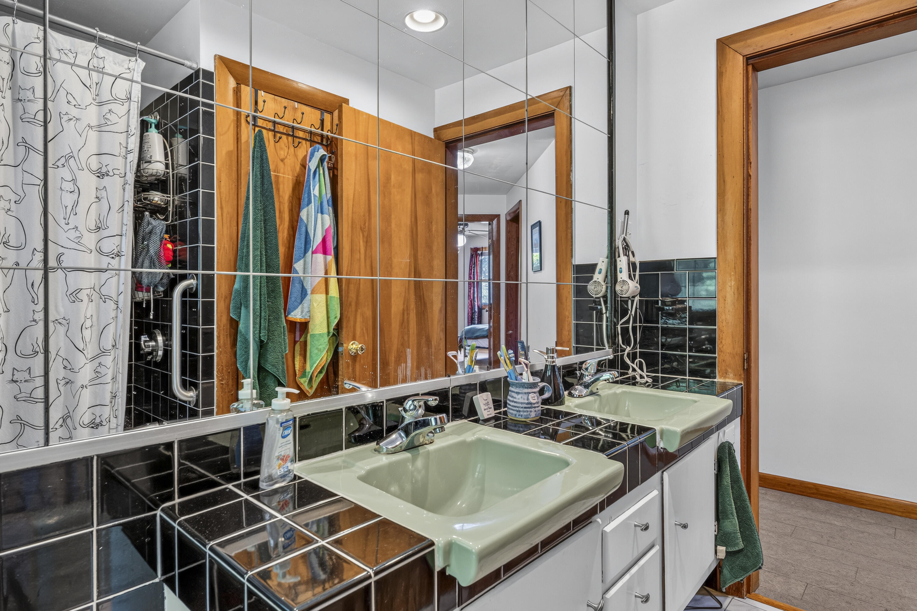 15 Mayflower Road