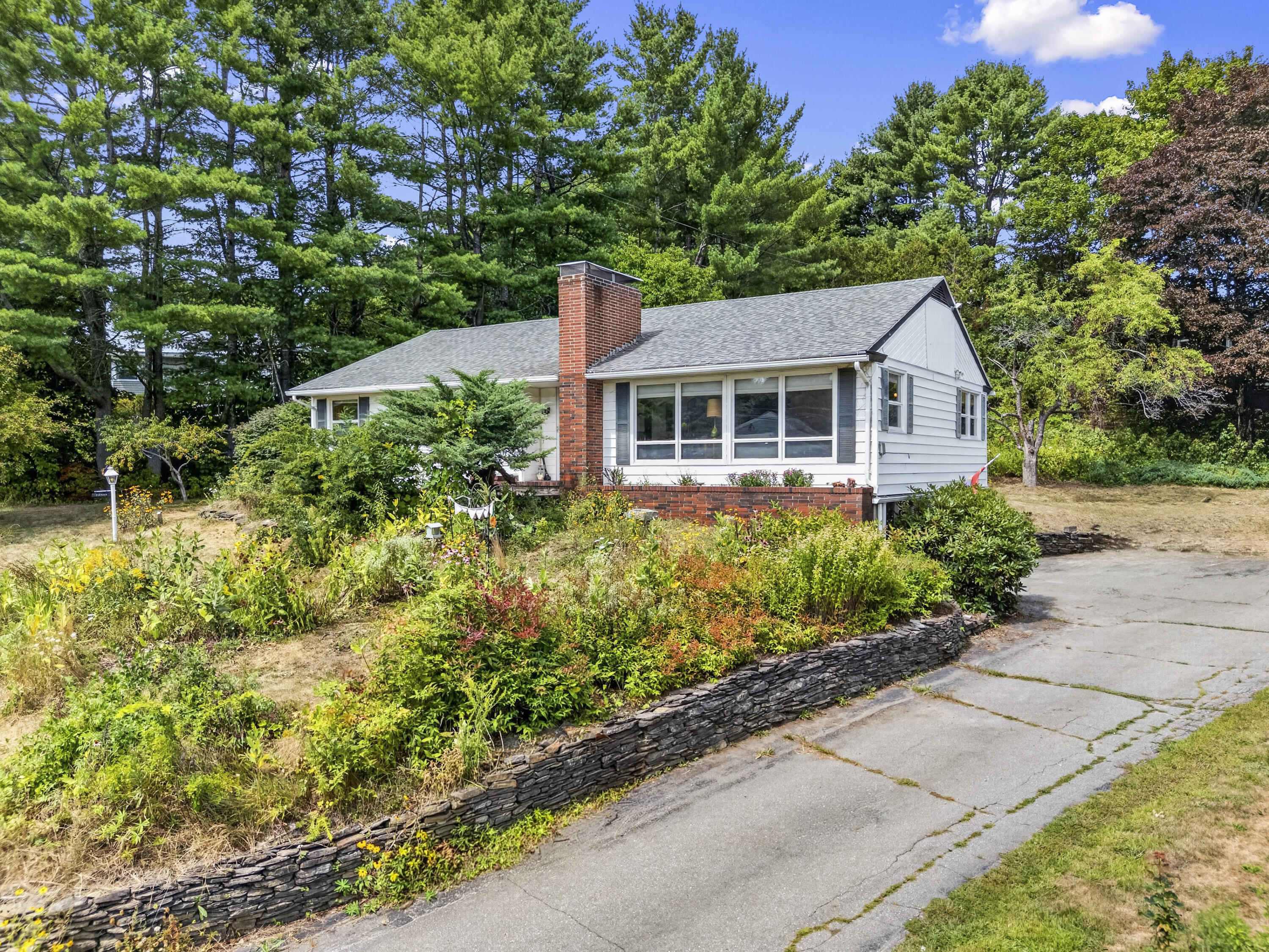 15 Mayflower Road