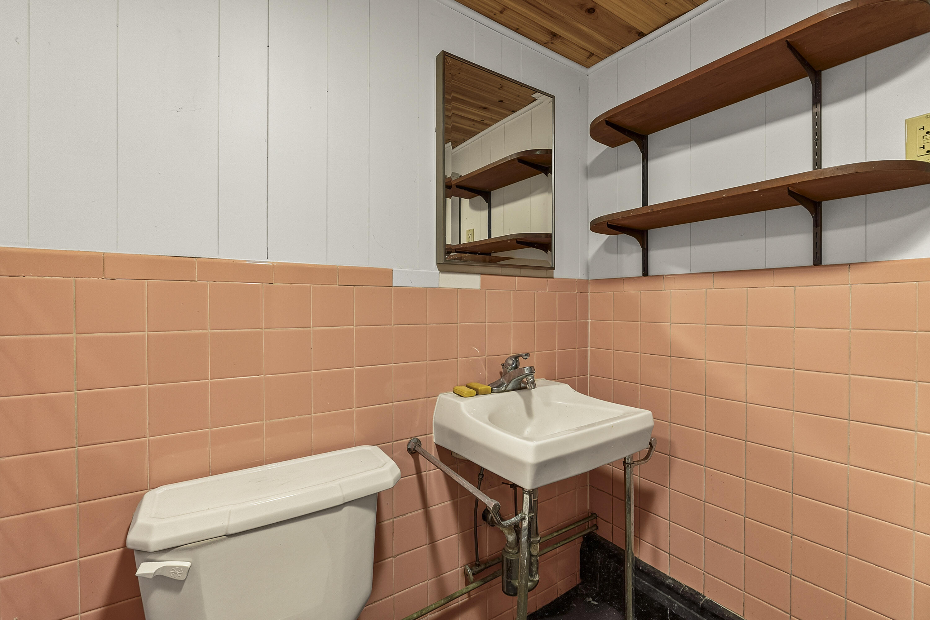 15 Mayflower Road