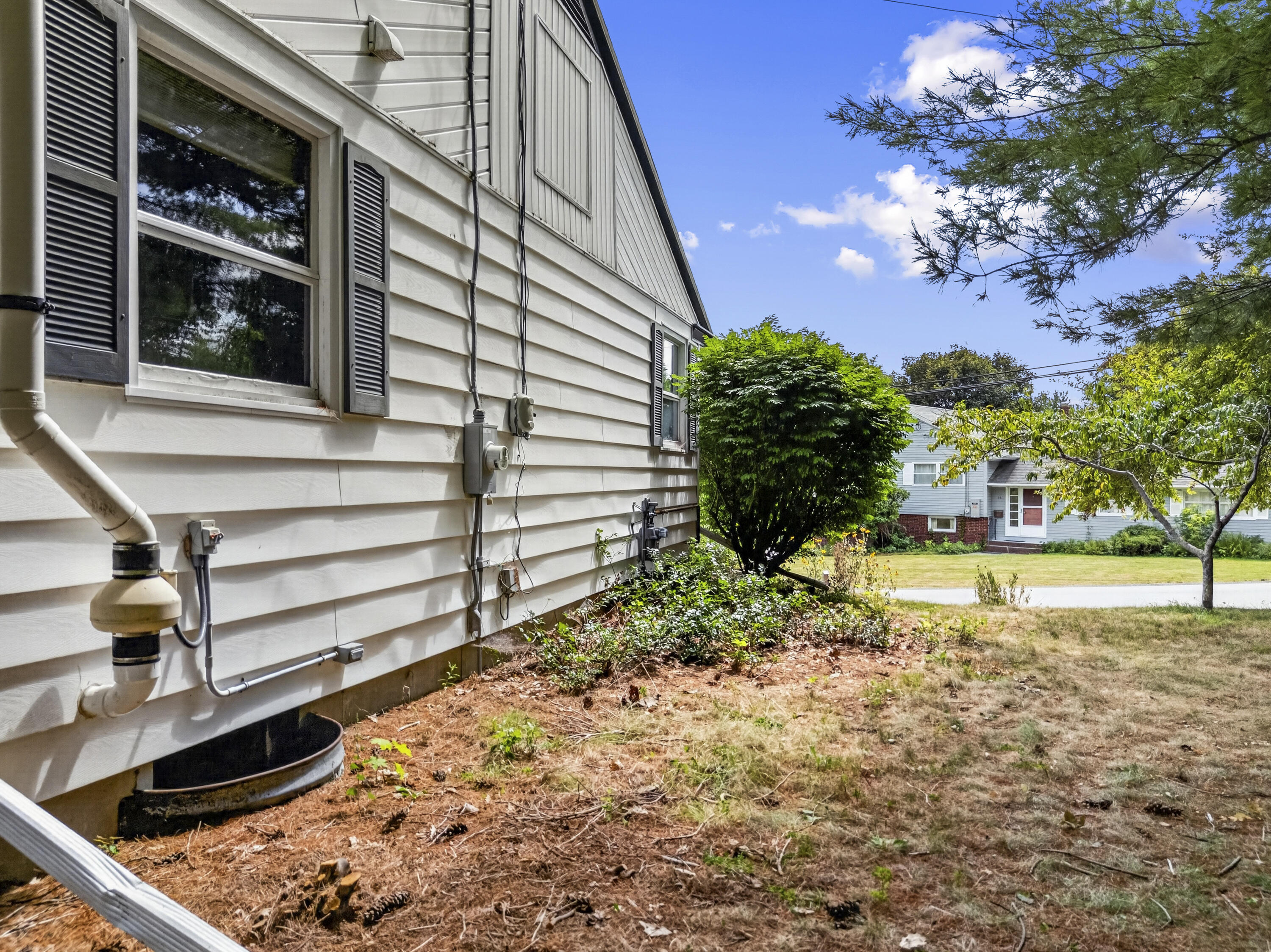 15 Mayflower Road