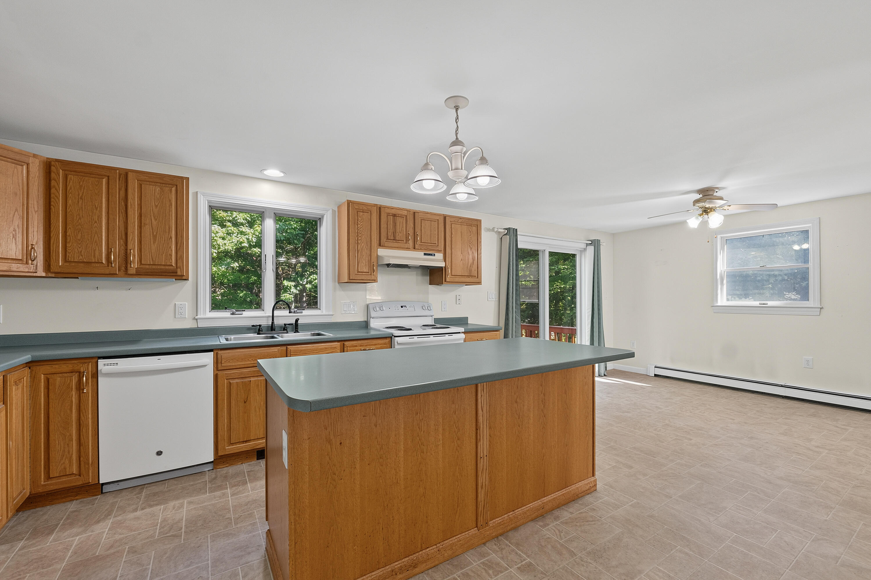 25 Munn Drive