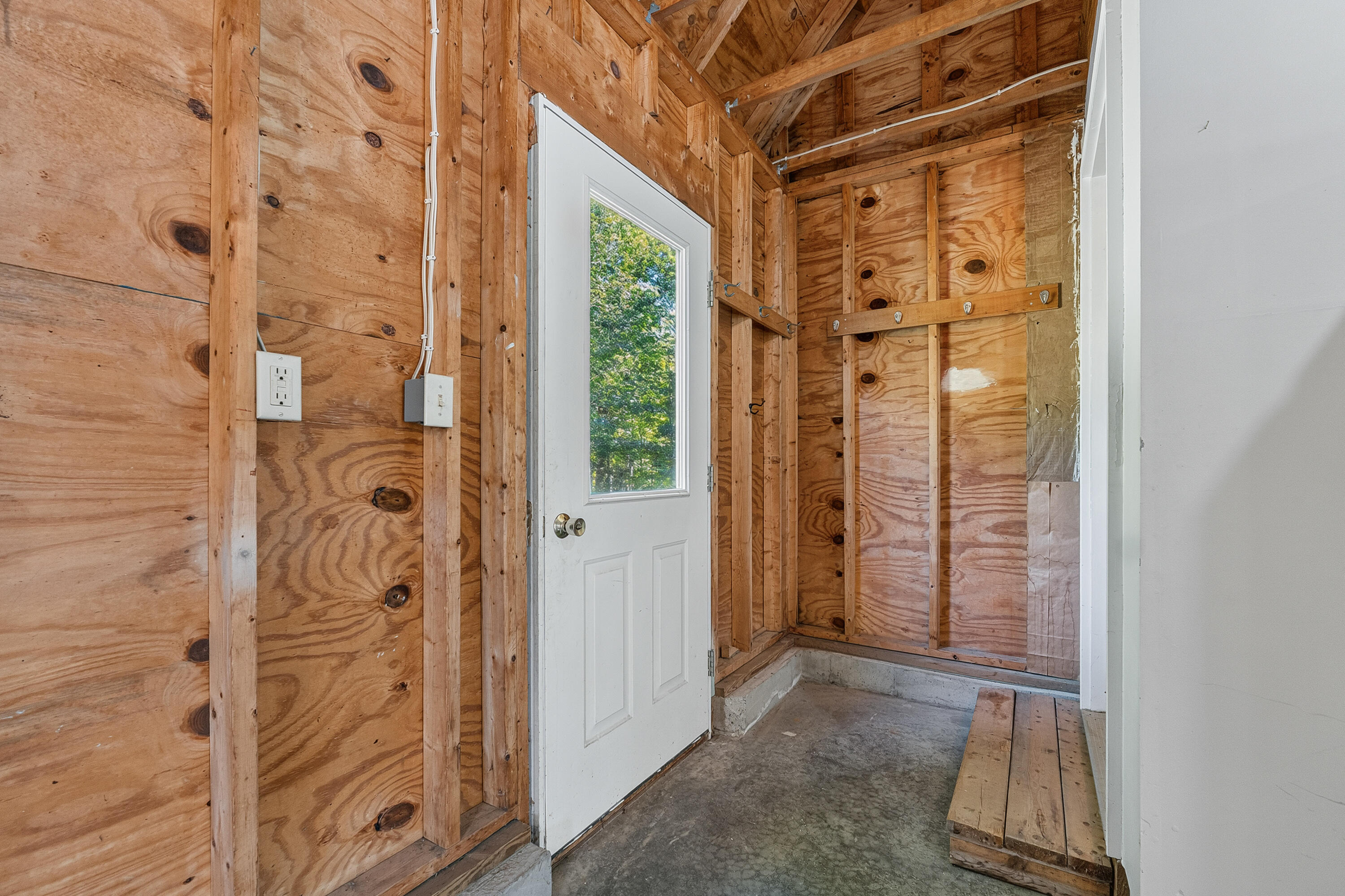 25 Munn Drive