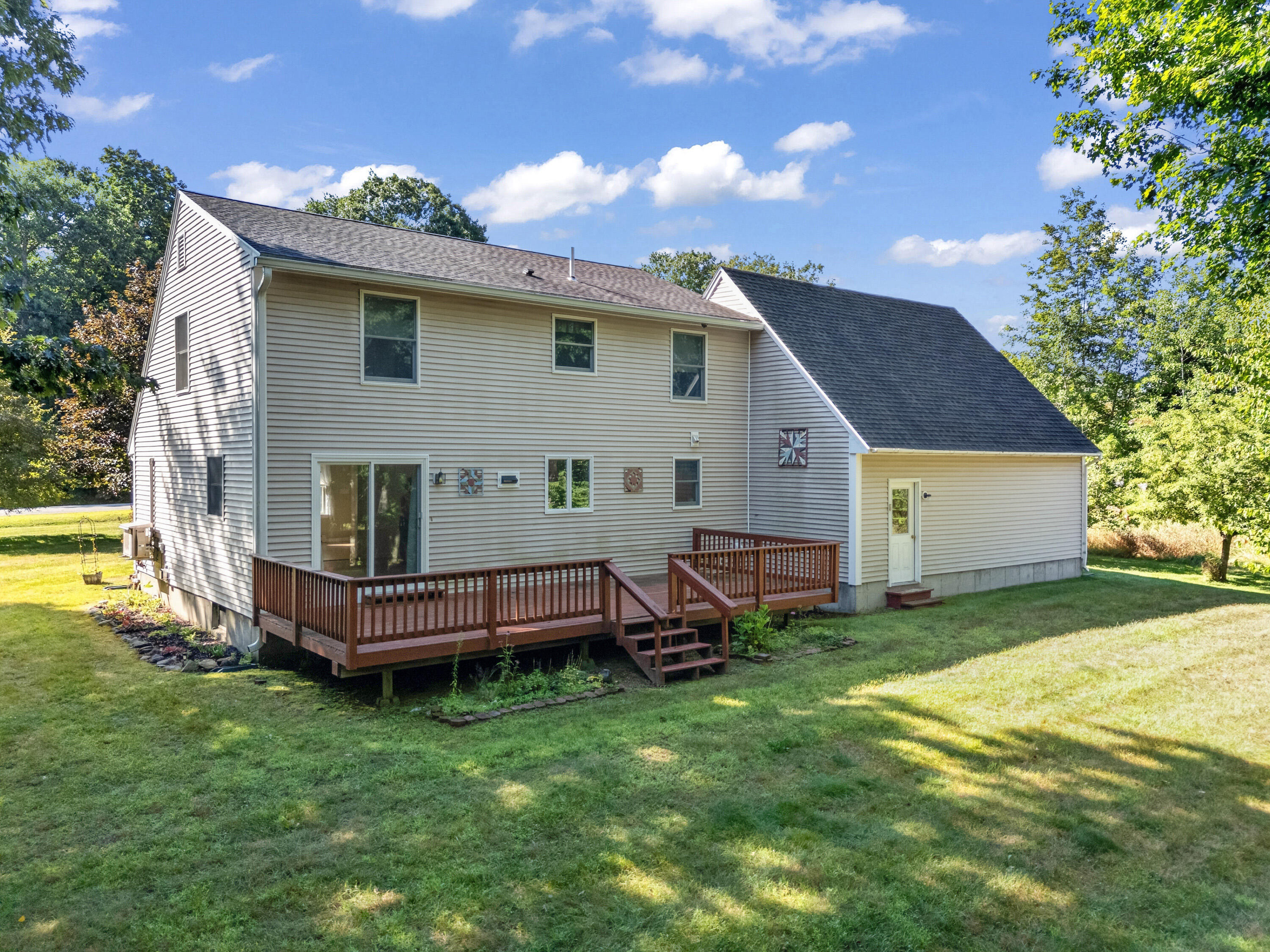25 Munn Drive