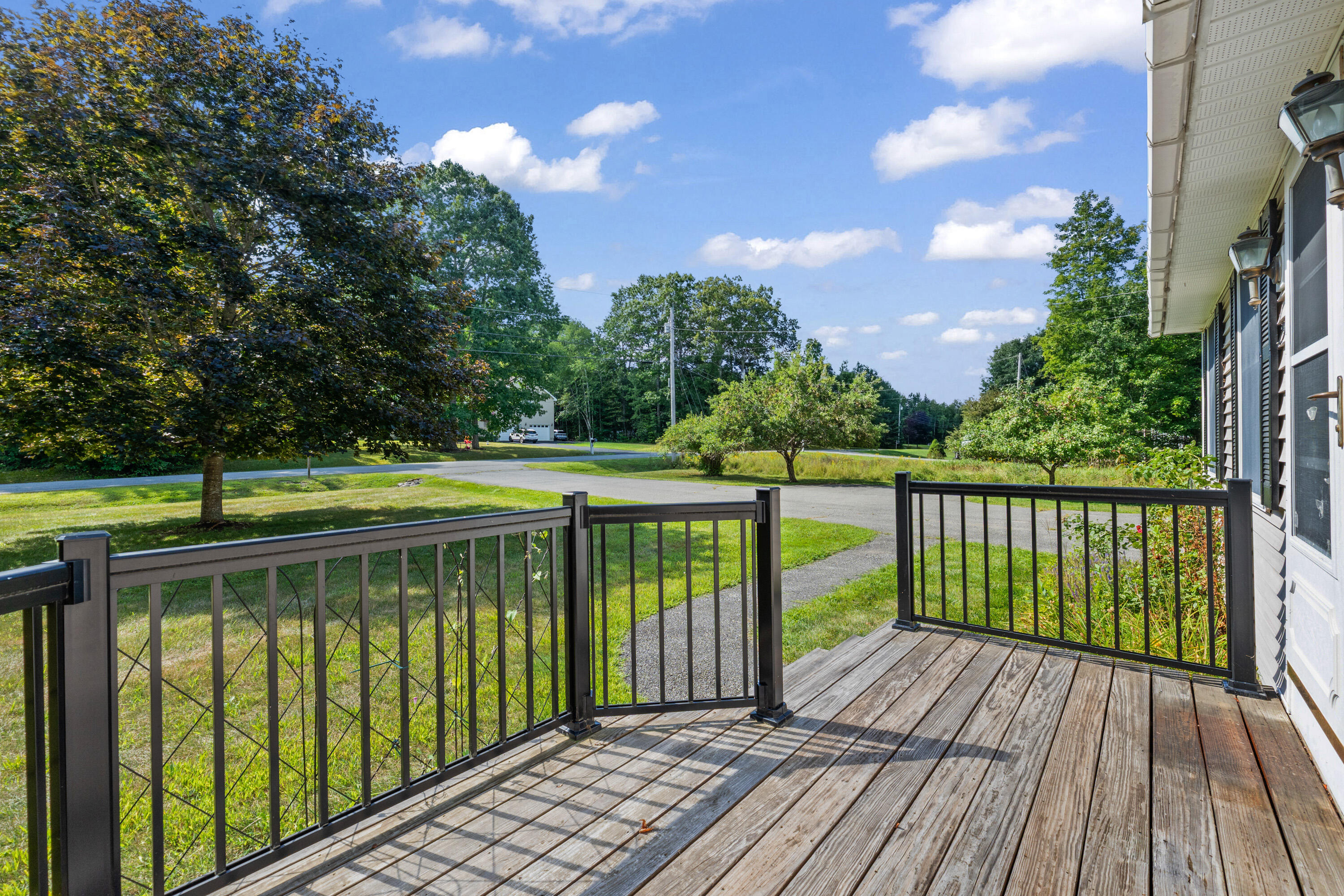 25 Munn Drive