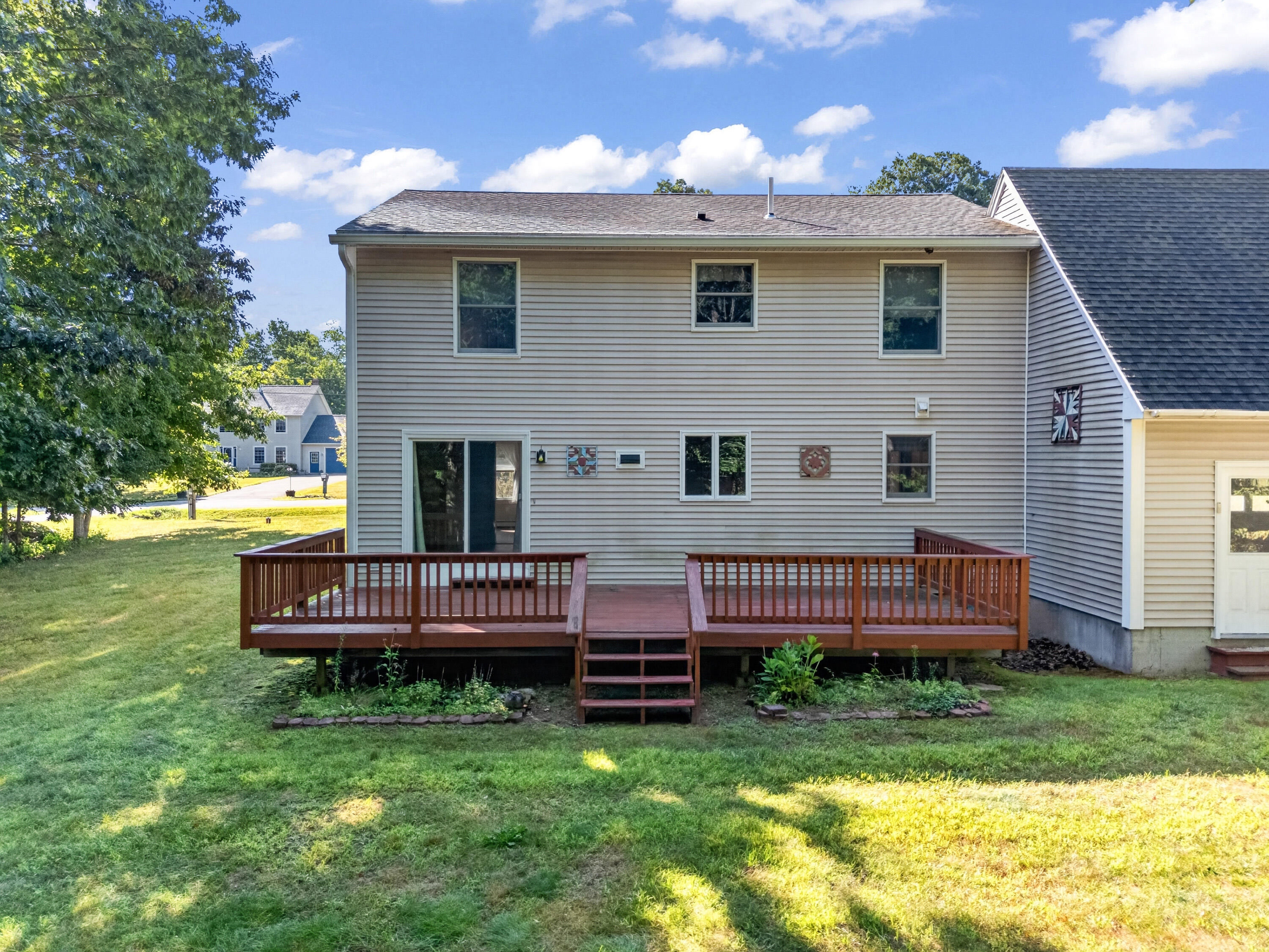 25 Munn Drive