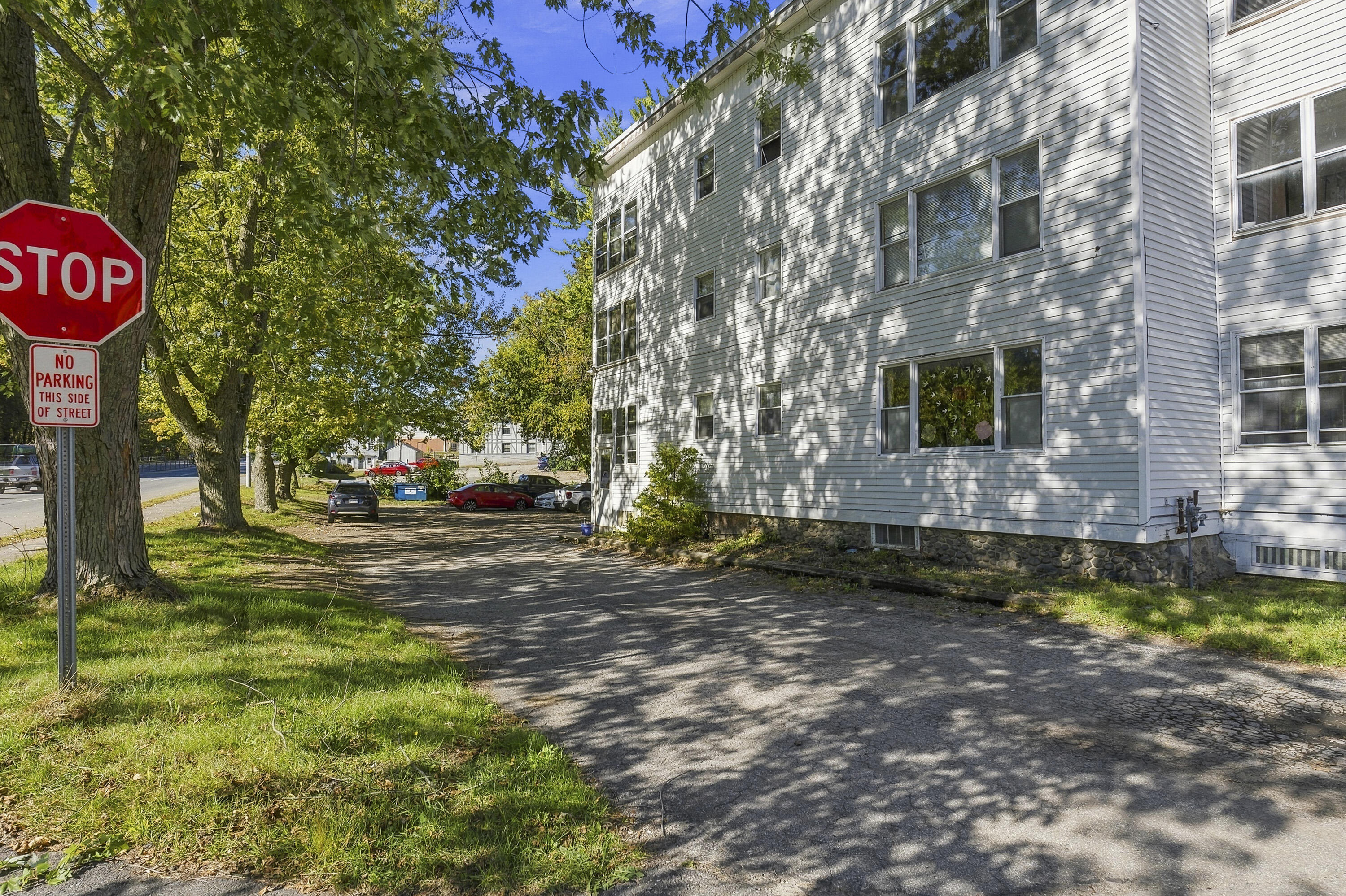12 Swan Street
