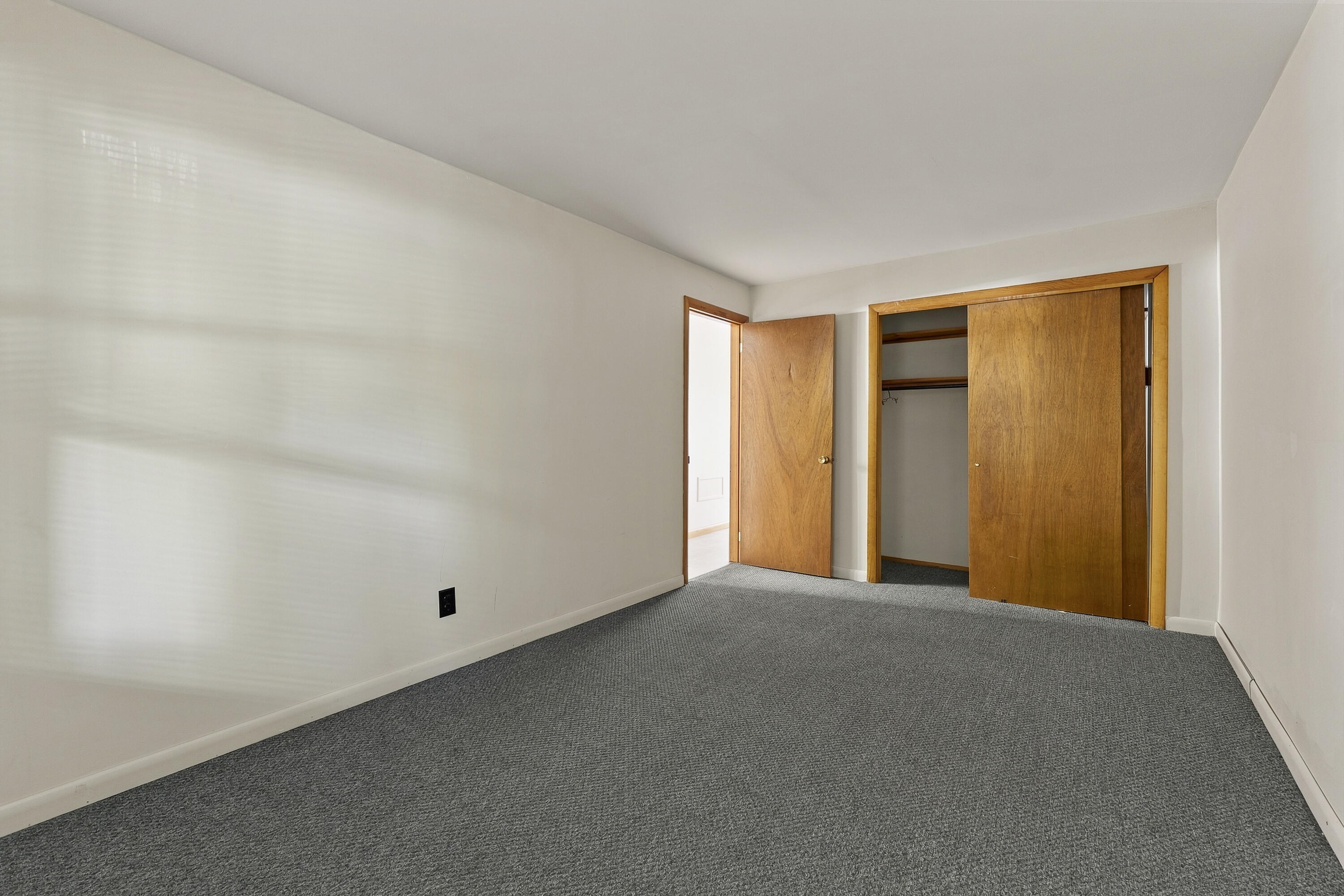 12 Swan Street
