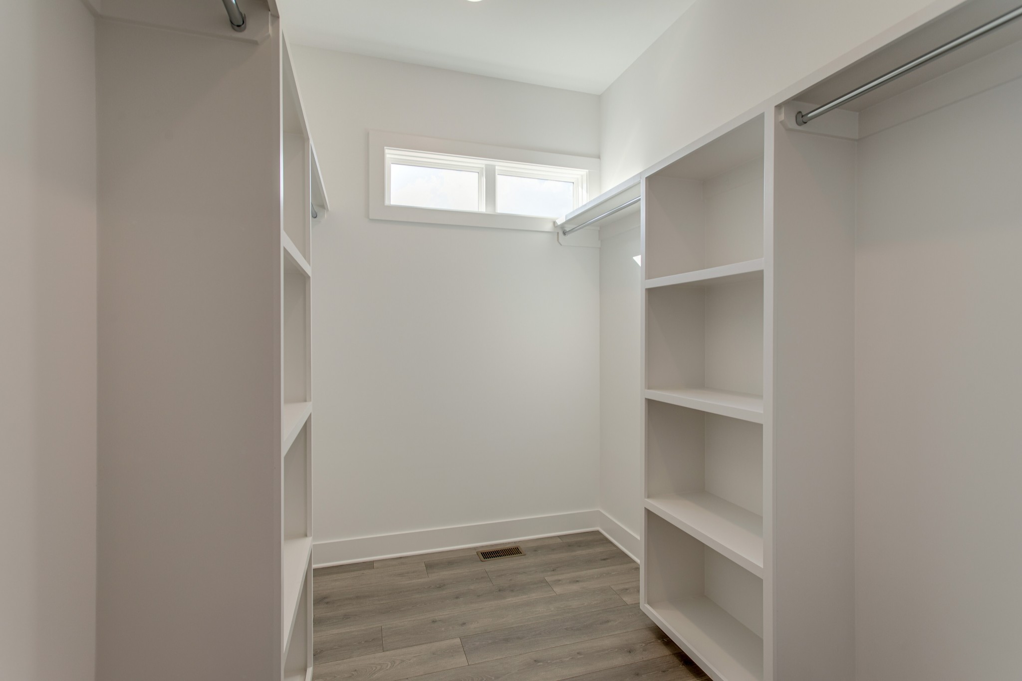 1611 Marshall Hollow Dr