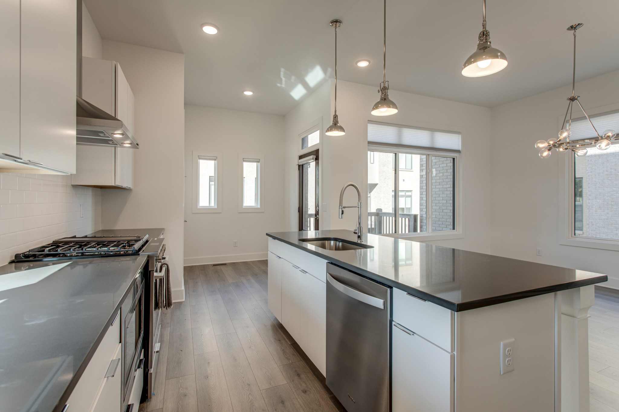 1611 Marshall Hollow Dr