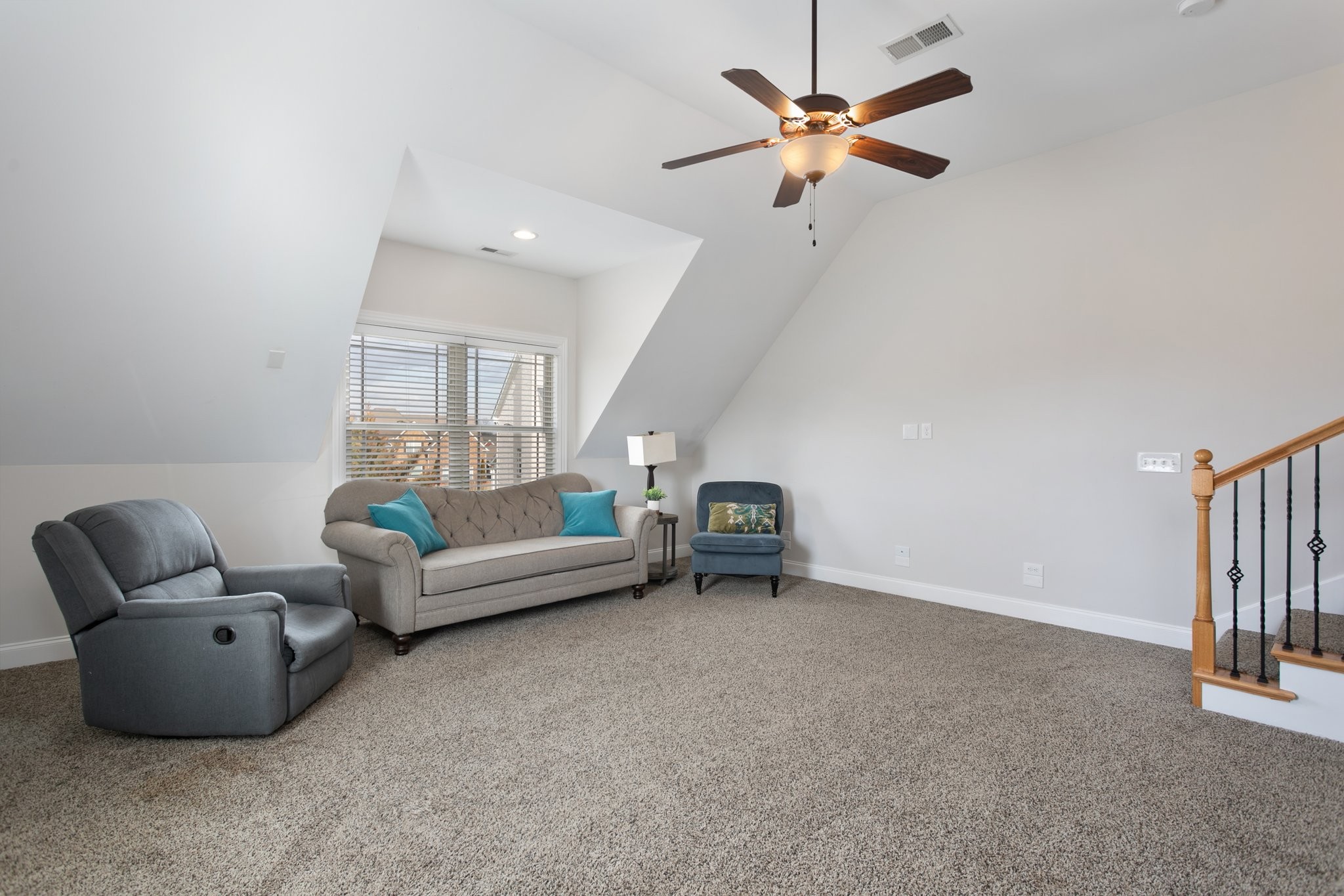 1404 Stewart Creek Rd