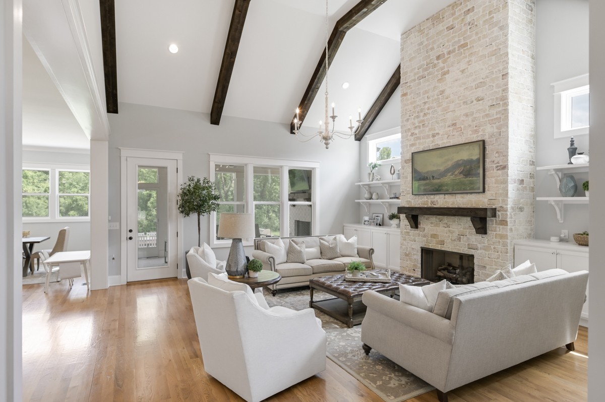 4605 Majestic Meadows Dr