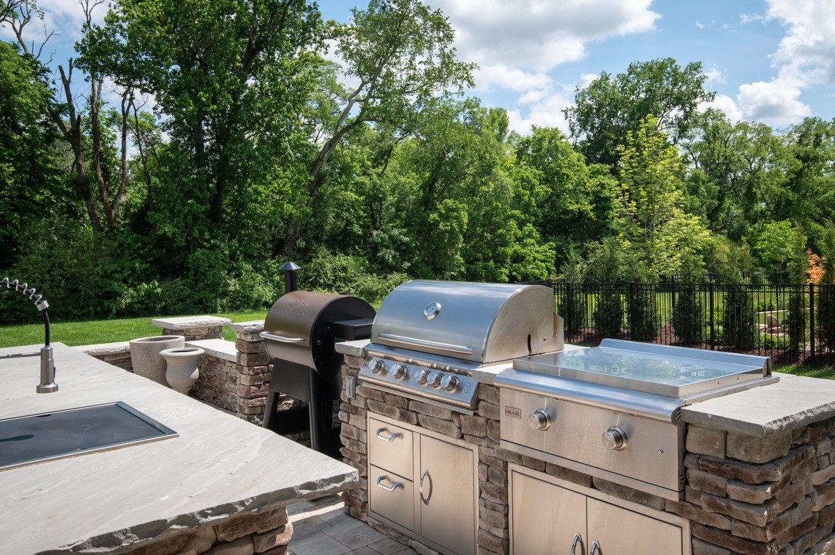 4605 Majestic Meadows Dr