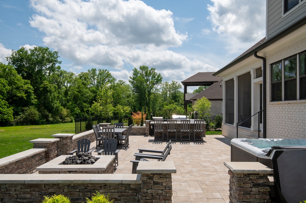 4605 Majestic Meadows Dr