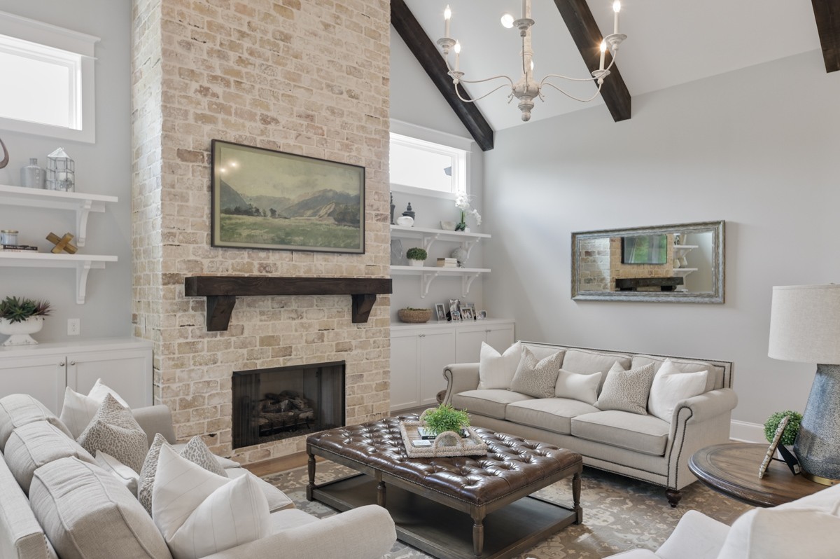 4605 Majestic Meadows Dr