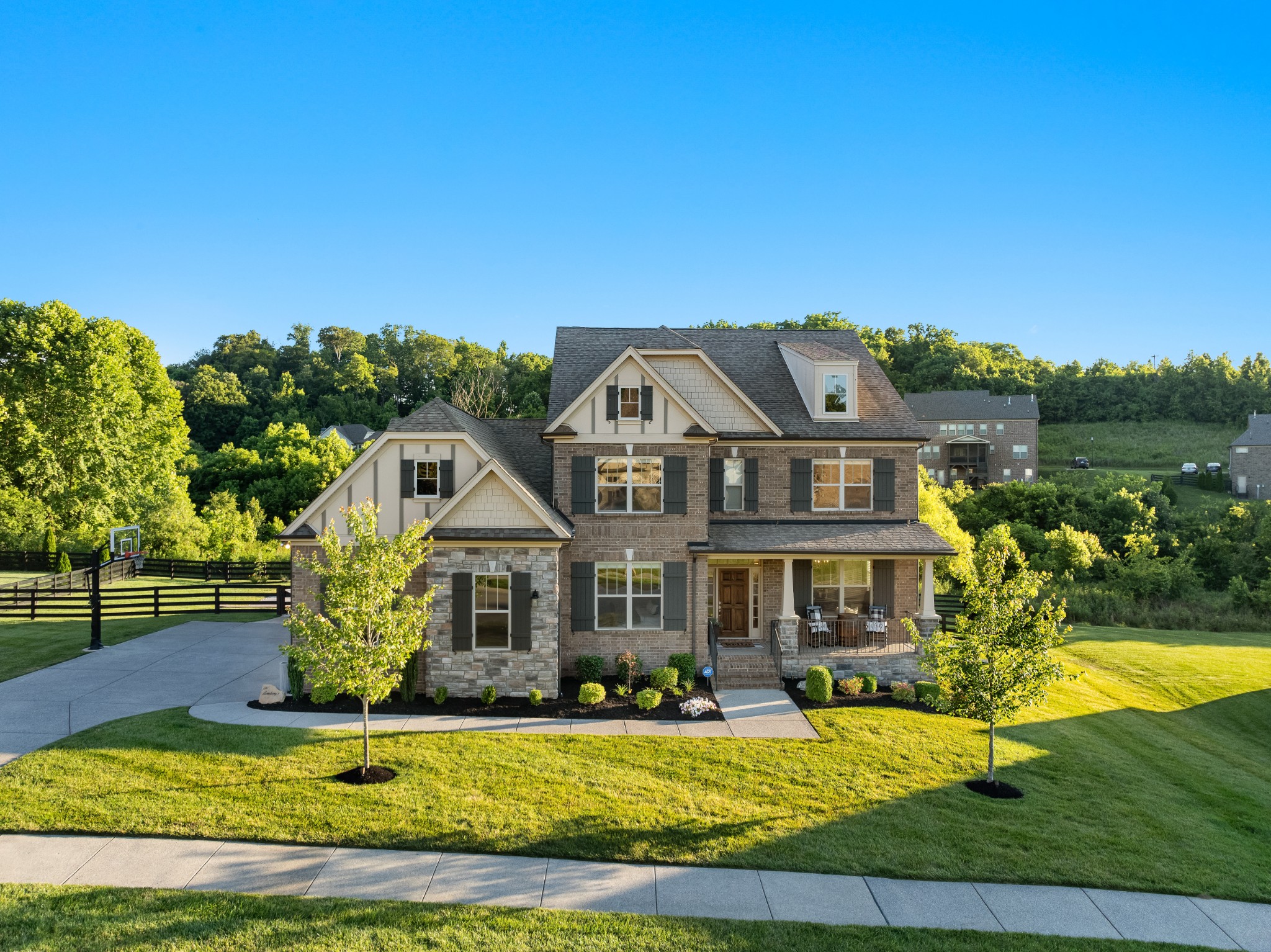 6809 Flower Hill Dr