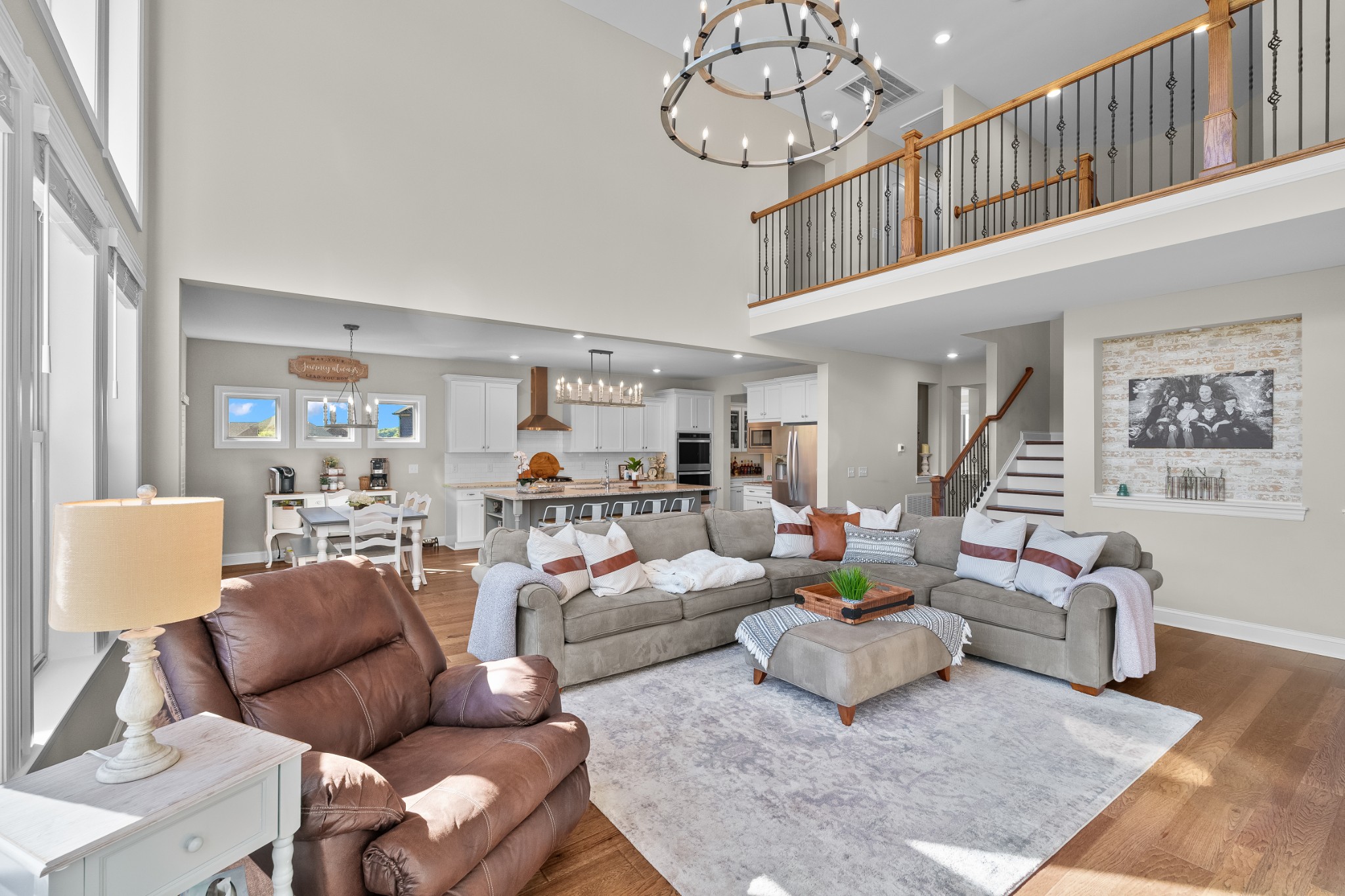 6809 Flower Hill Dr